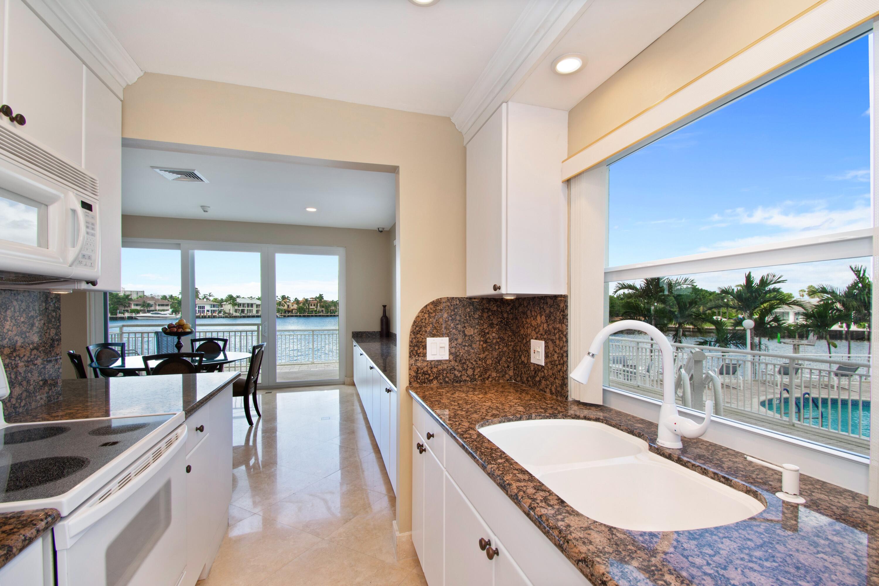 511 Bayshore Drive 206 Property Photo 21