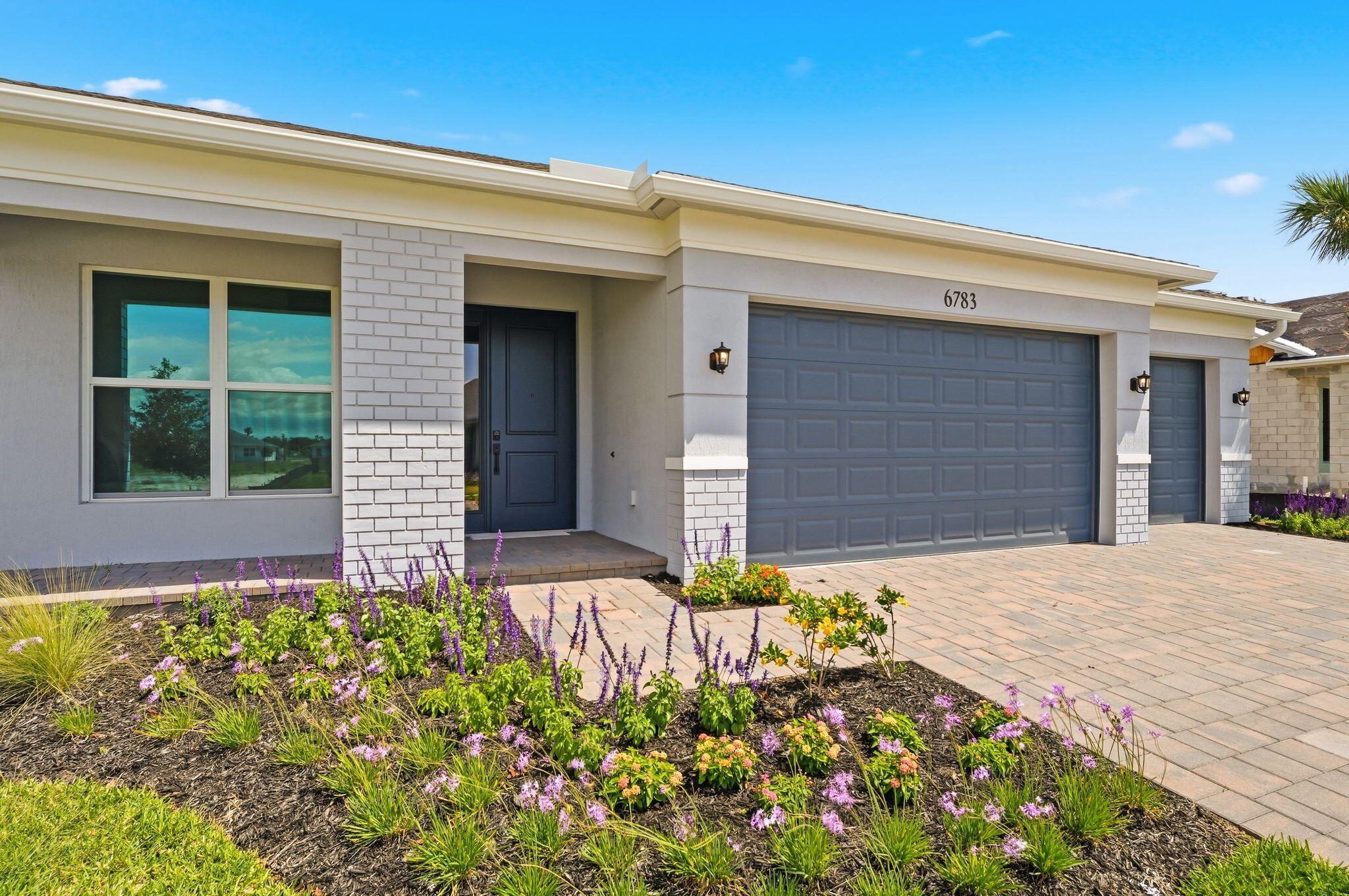 6783 68th Square Property Photo 1