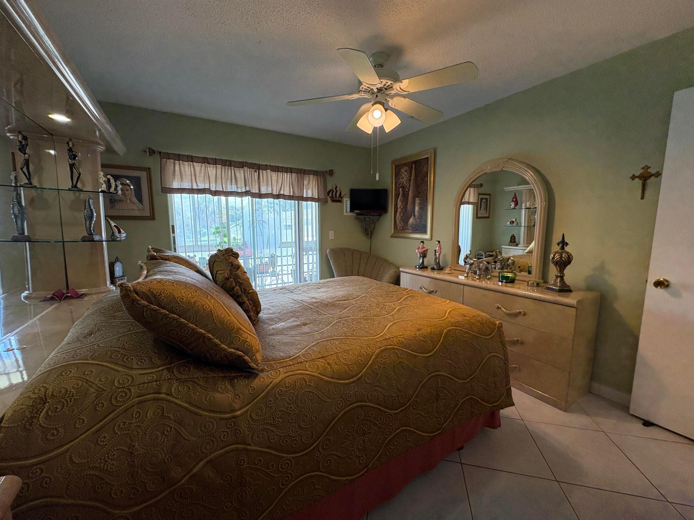 175 Bedford G Property Photo 17