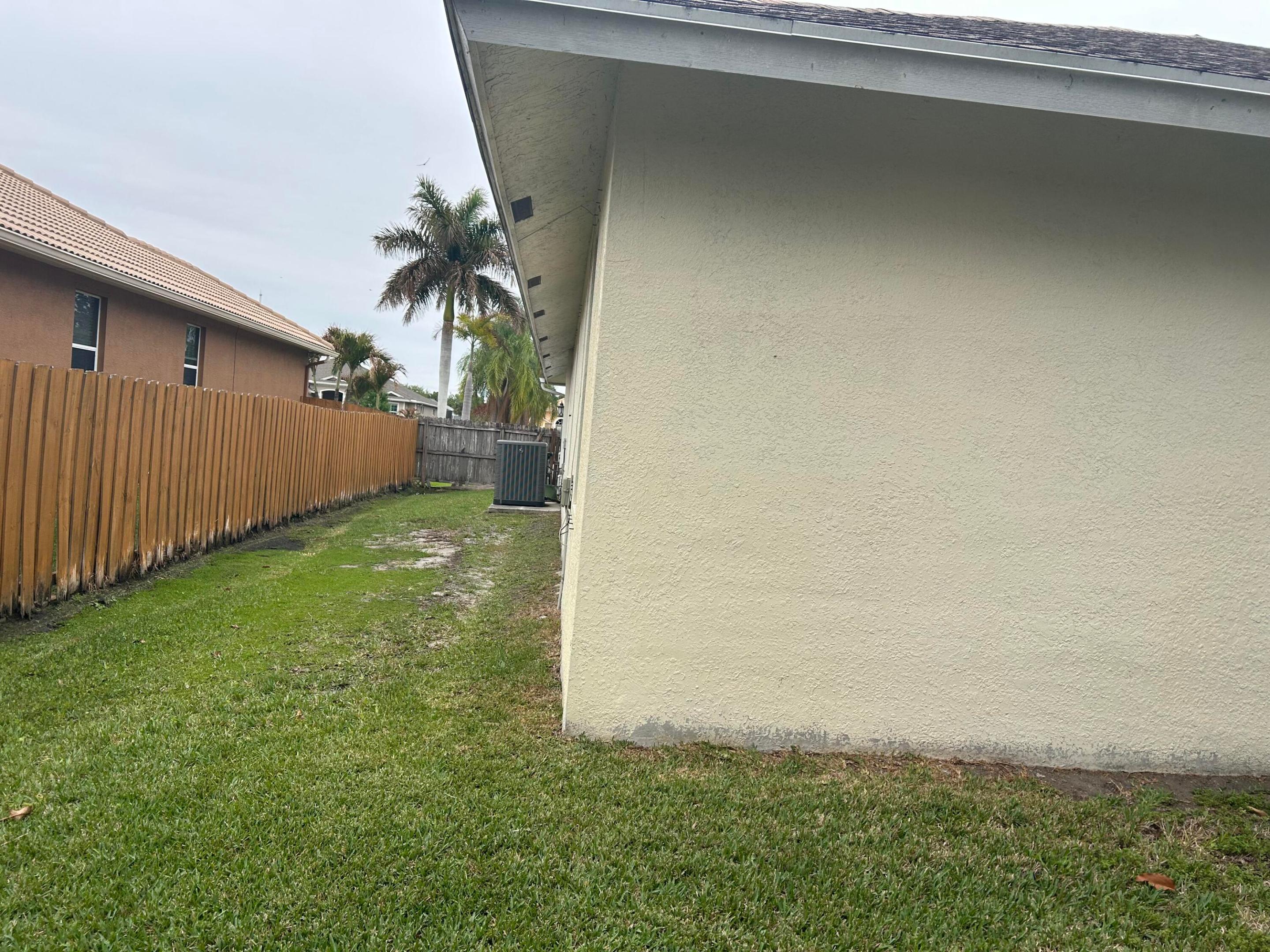 2749 Se Eagle Drive Property Photo 5
