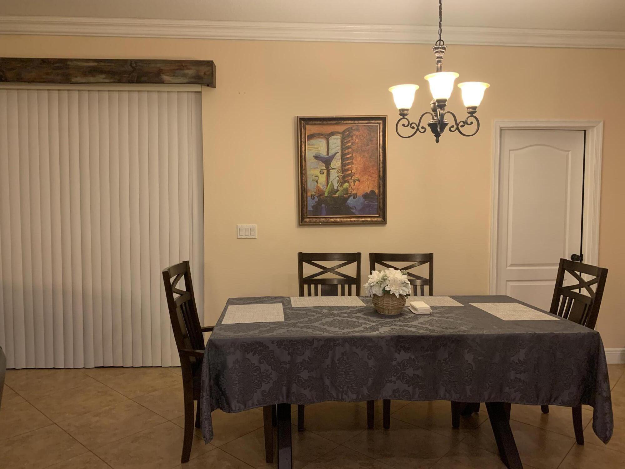 2749 Se Eagle Drive Property Photo 10
