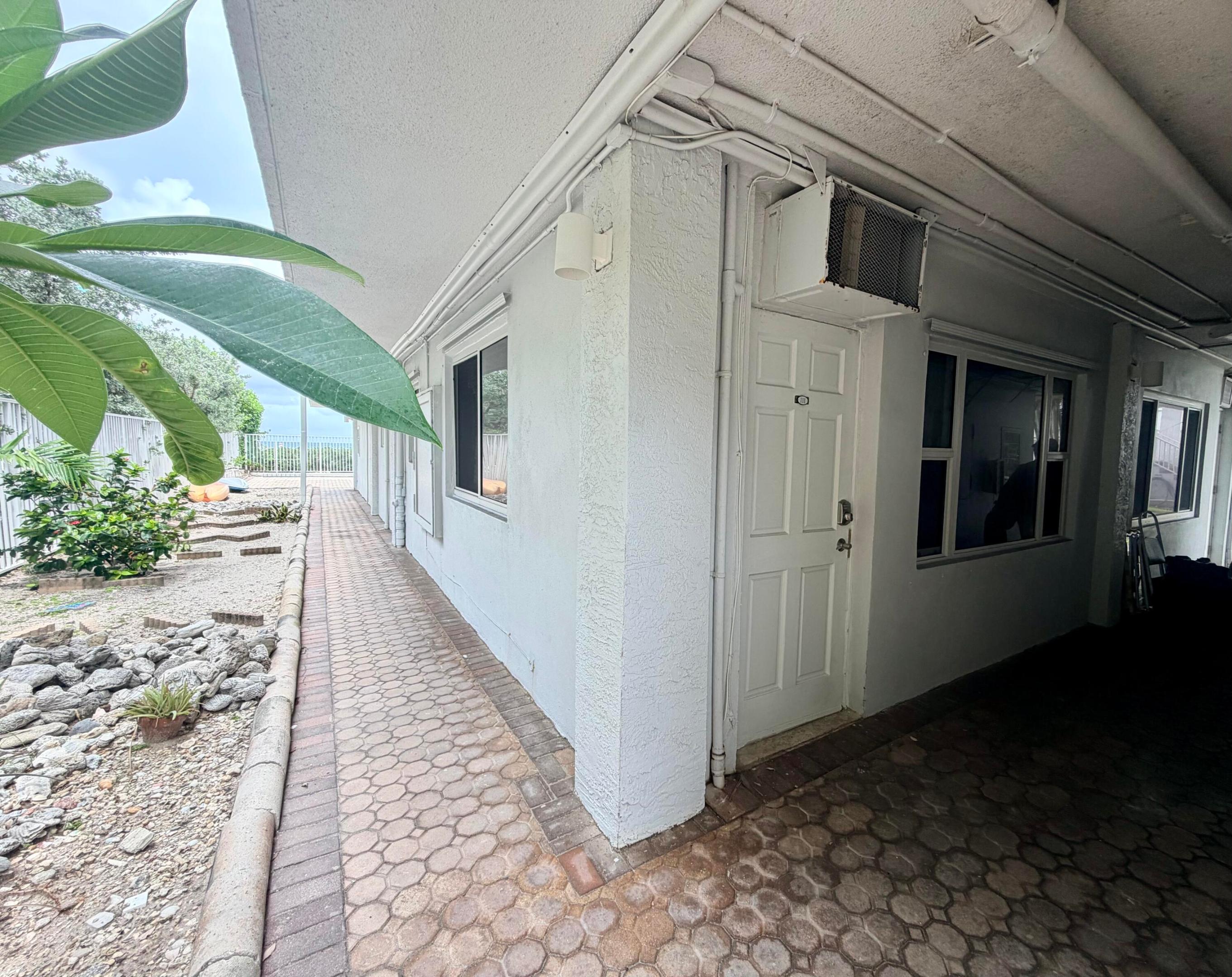 1480 S Ocean Boulevard 111 Property Photo 9