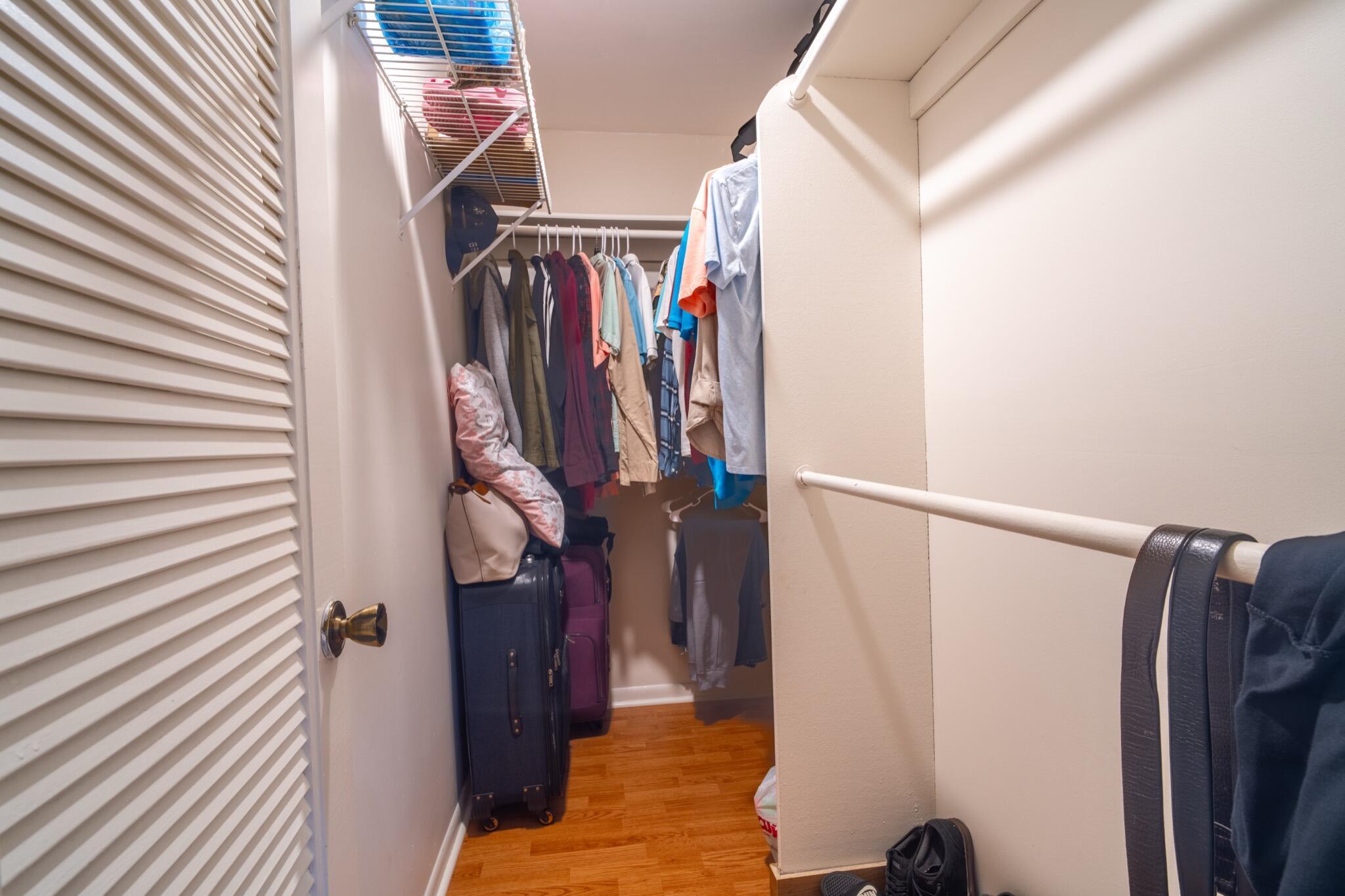 313 Burgundy G Property Photo 19