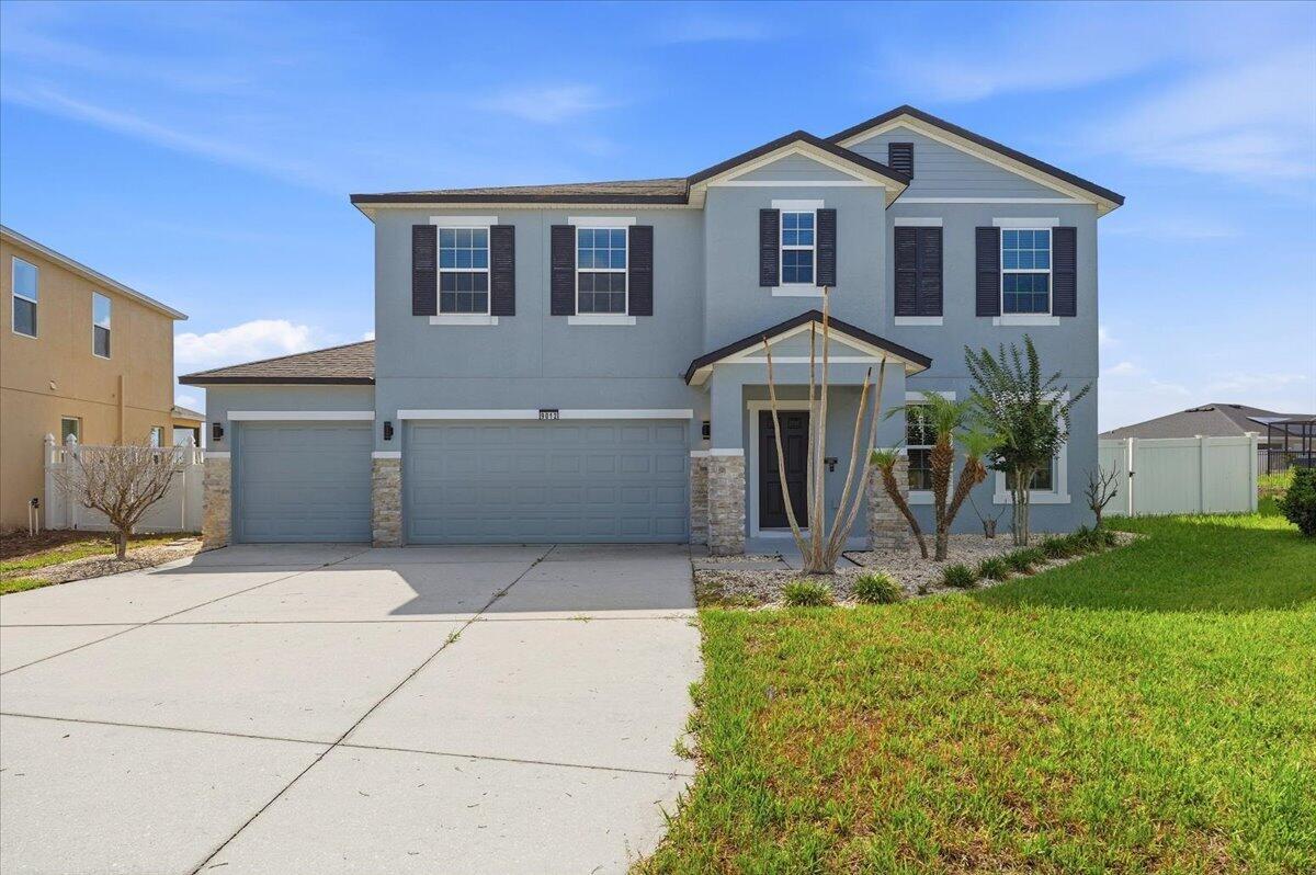 9012 Orange Blossom Loop Property Photo 2