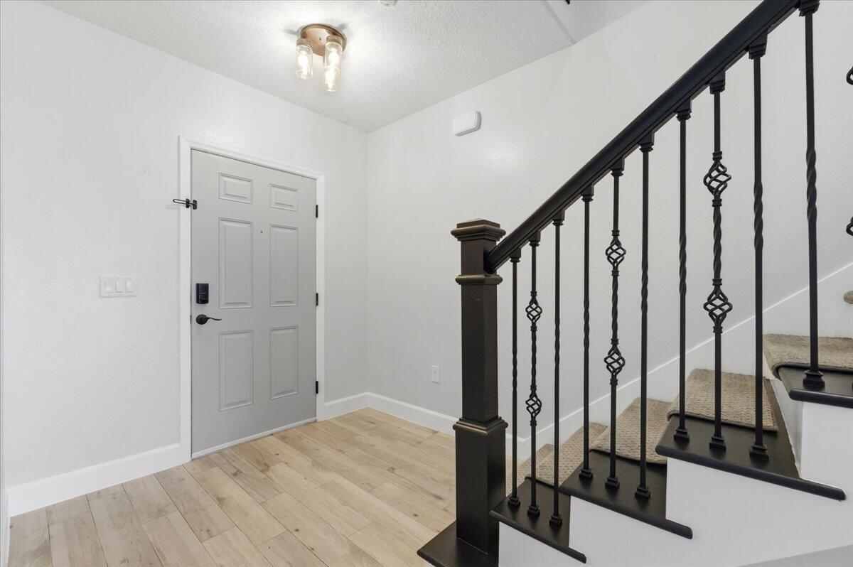 9012 Orange Blossom Loop Property Photo 17