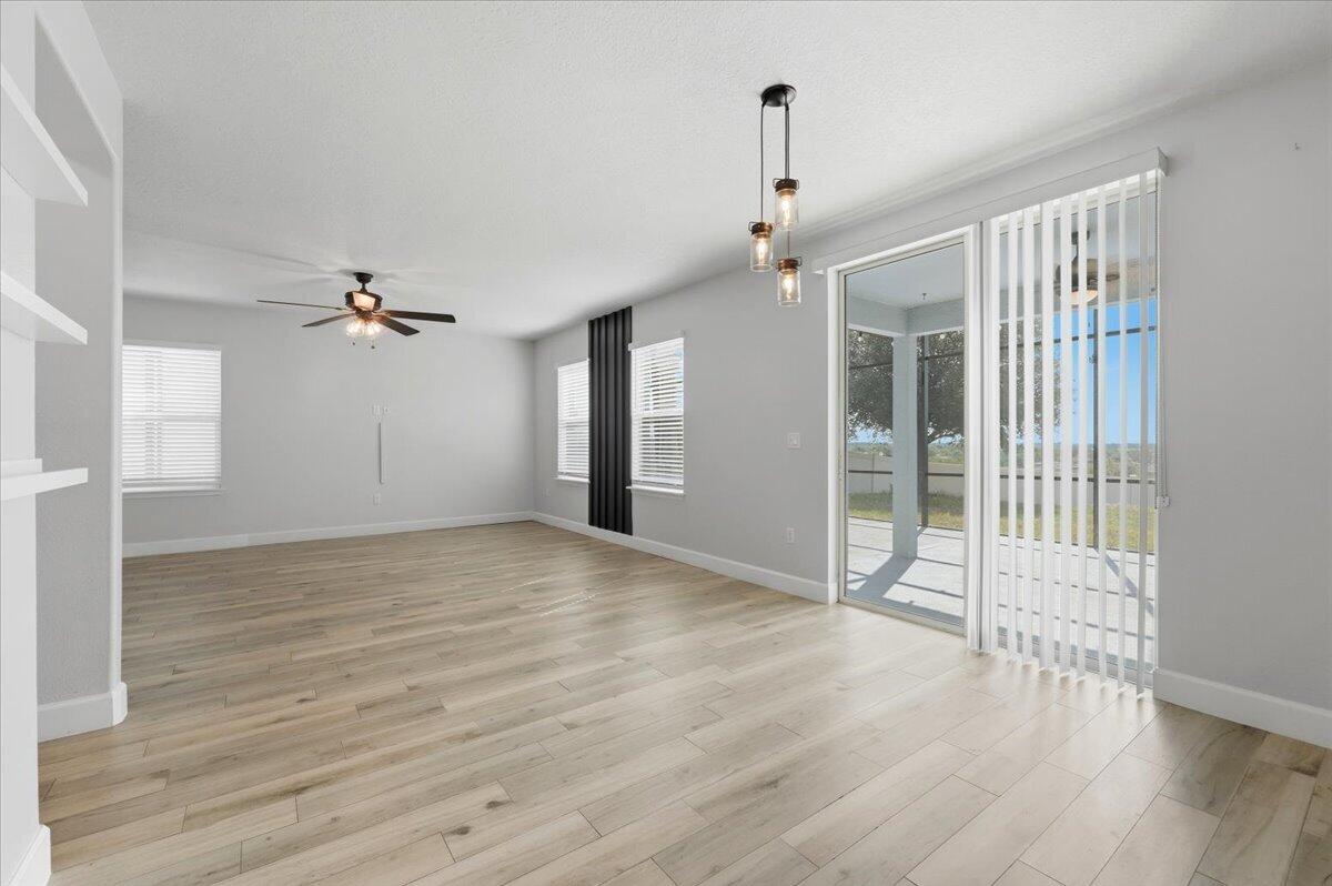 9012 Orange Blossom Loop Property Photo 20