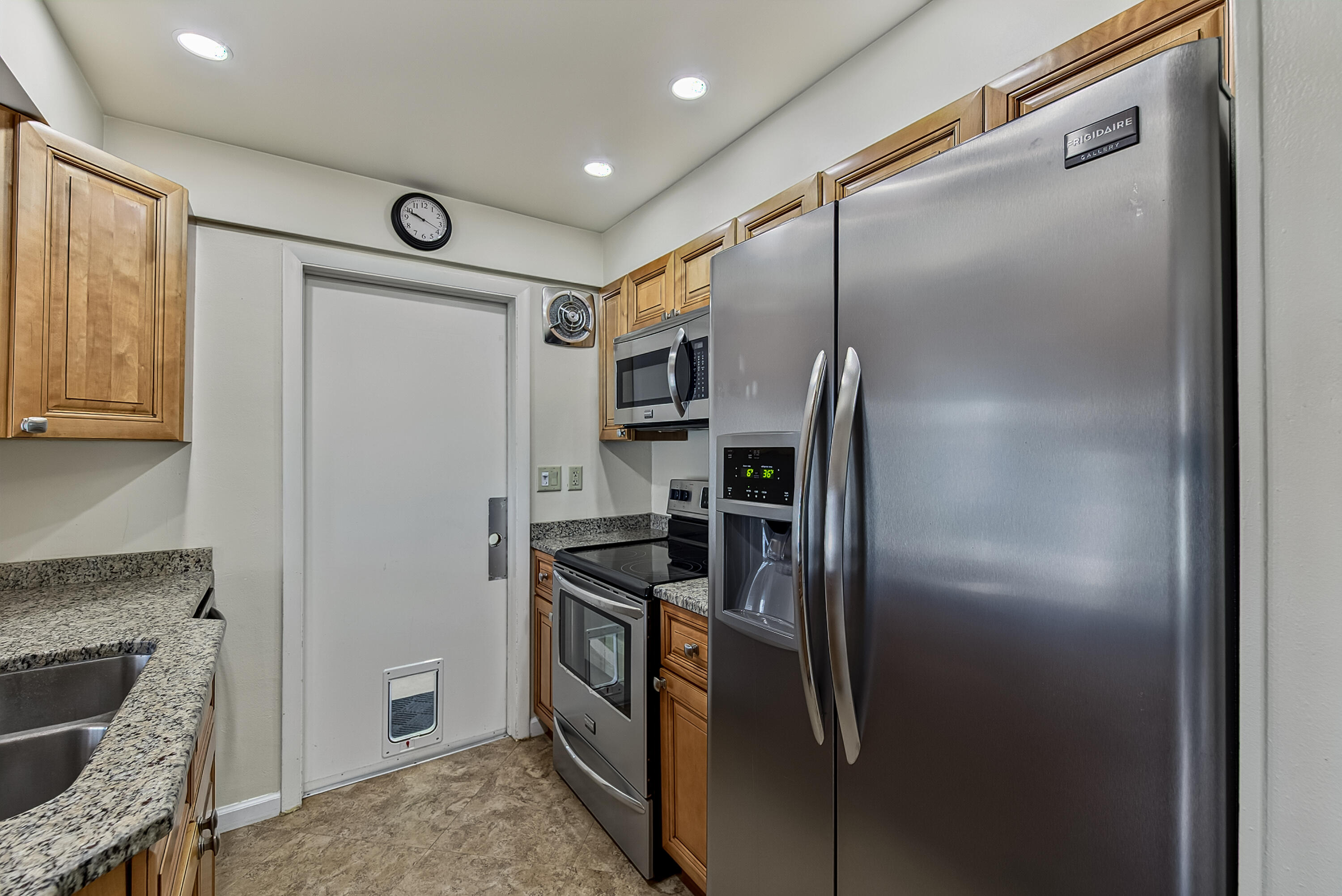 2581 E Golf Boulevard Property Photo 5