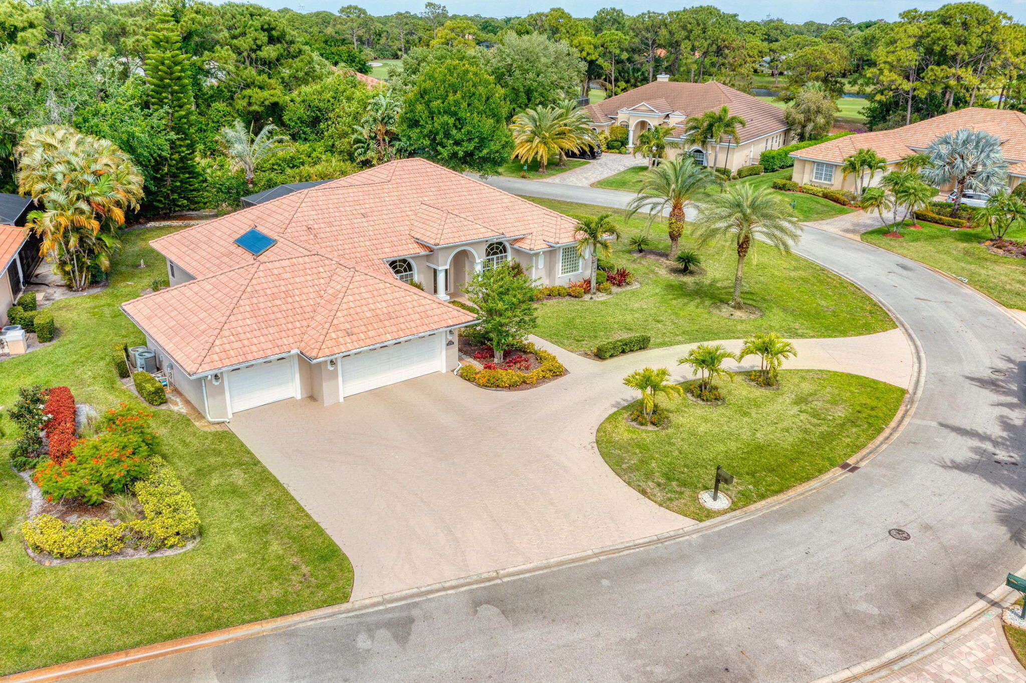 8055 Kiawah Trace Property Photo 4