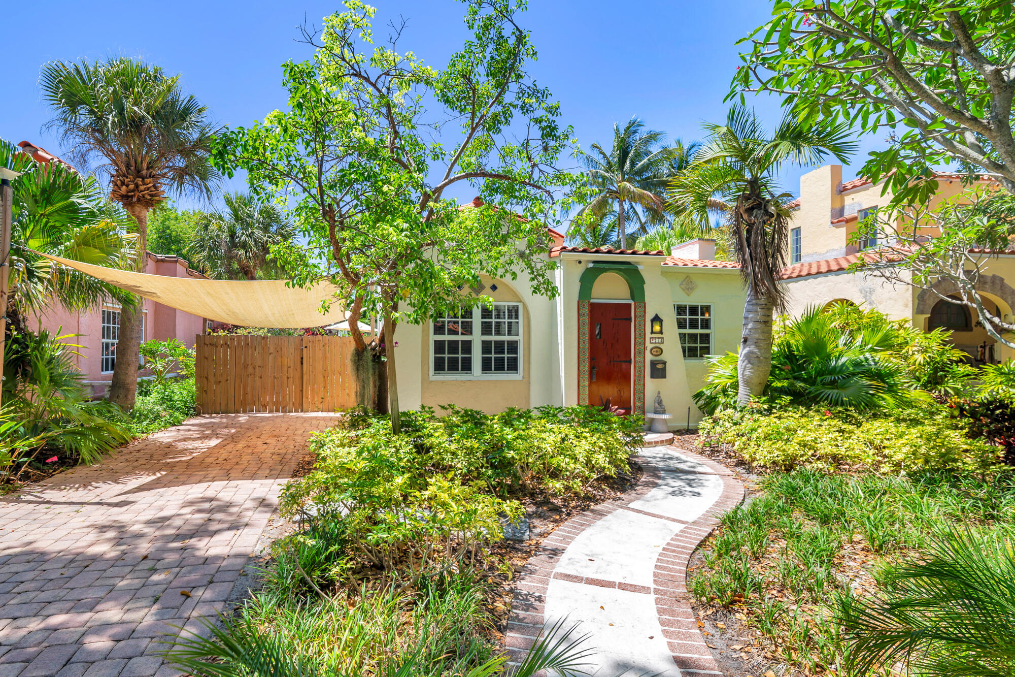 714 Sunset Road Property Photo 3