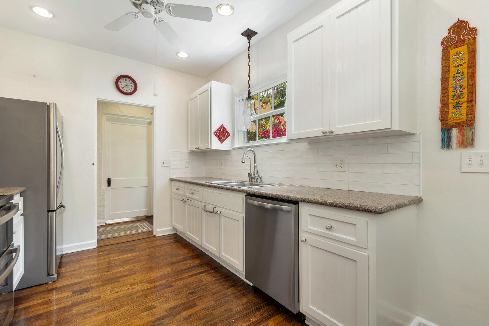 714 Sunset Road Property Photo 10