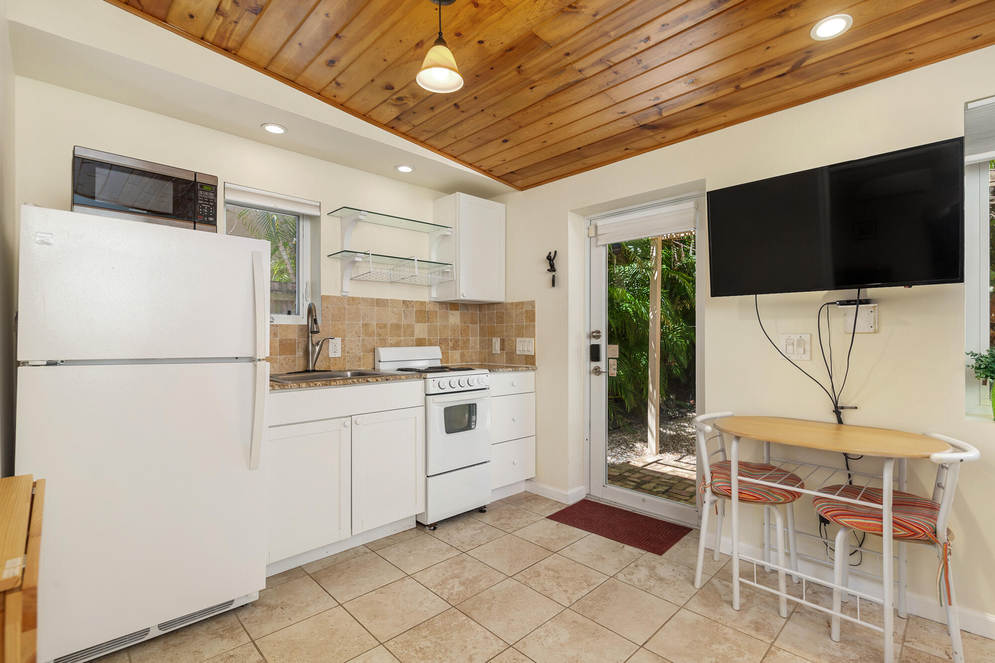 714 Sunset Road Property Photo 19