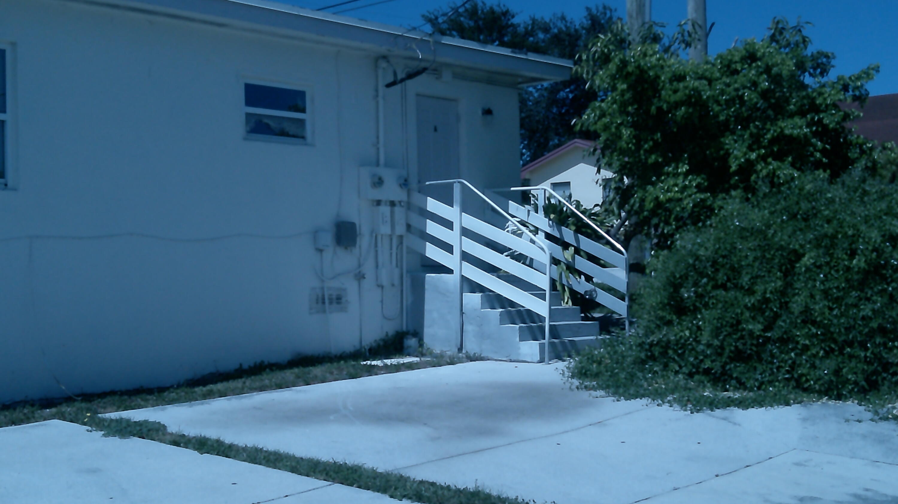 900 W 9th Street Property Photo 4
