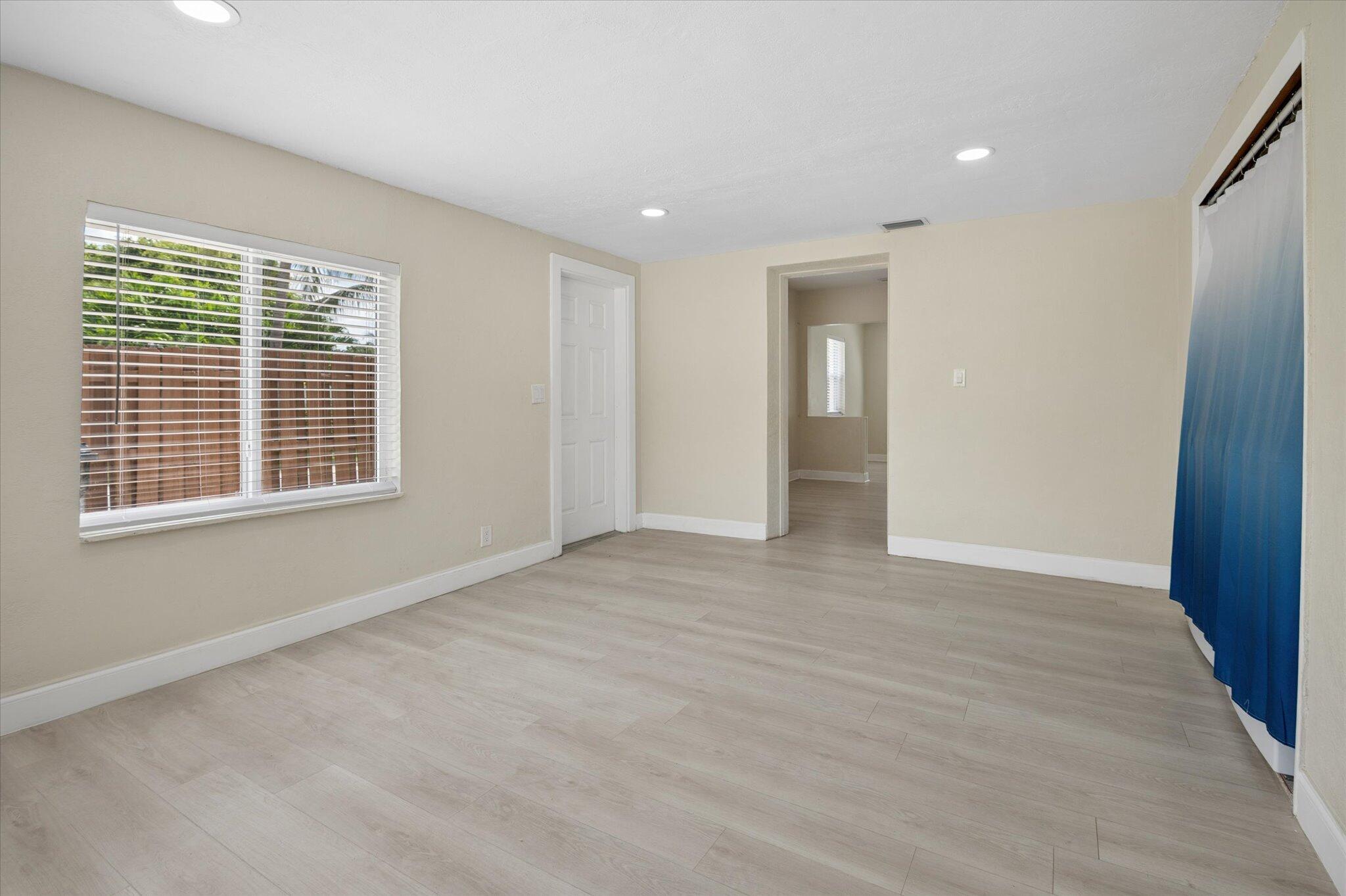 1645 Ne 16th Avenue Property Photo 14