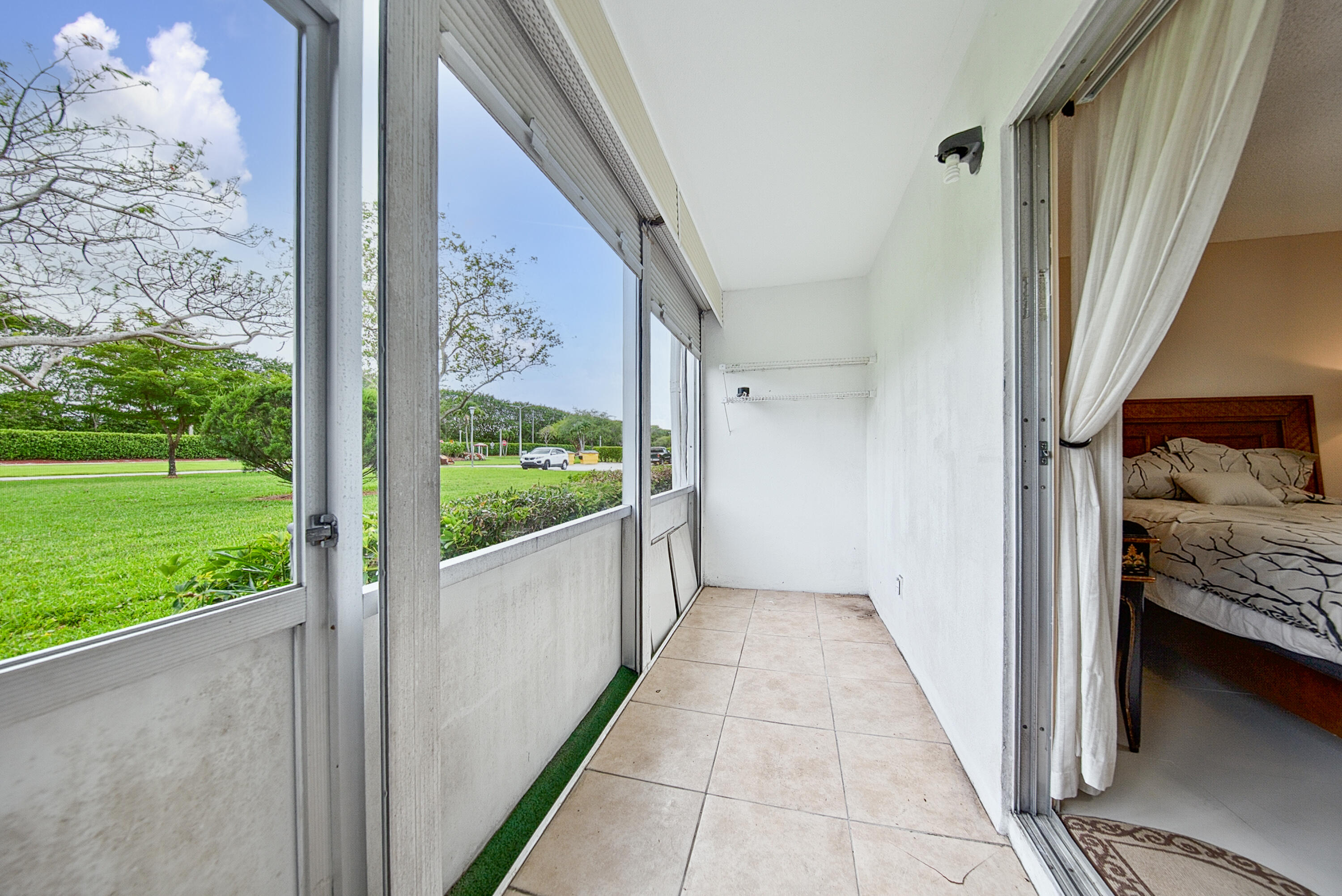 96 Fanshaw C Property Photo 24