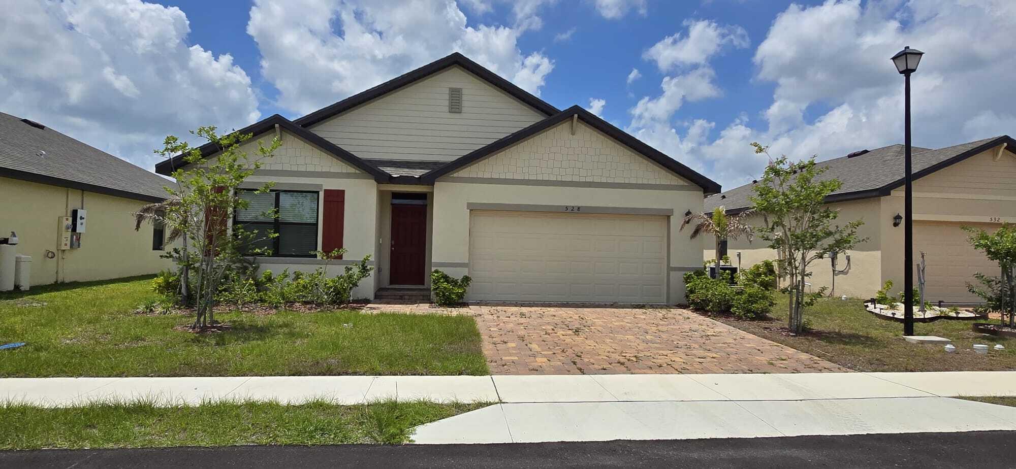 528 Seafoam Circle Property Photo 1