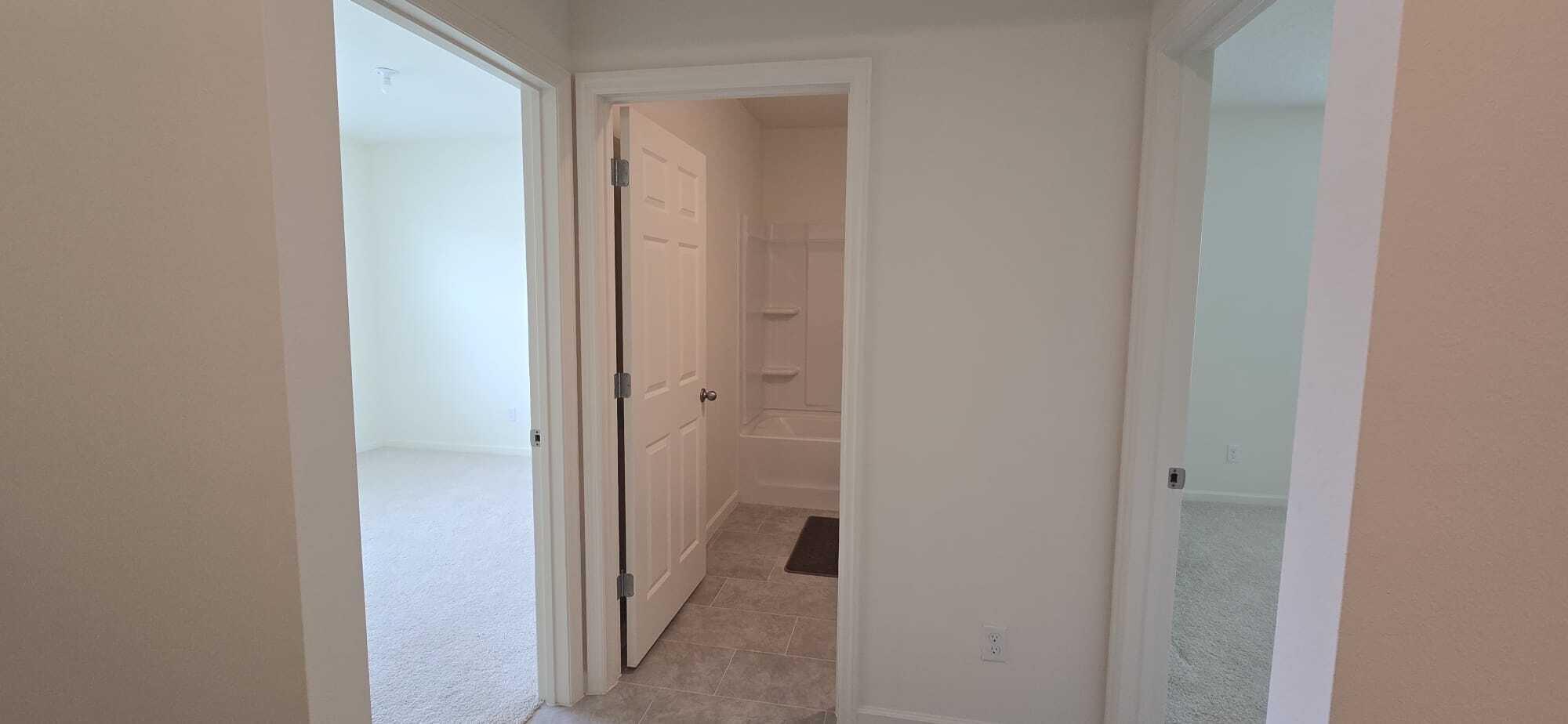 528 Seafoam Circle Property Photo 9