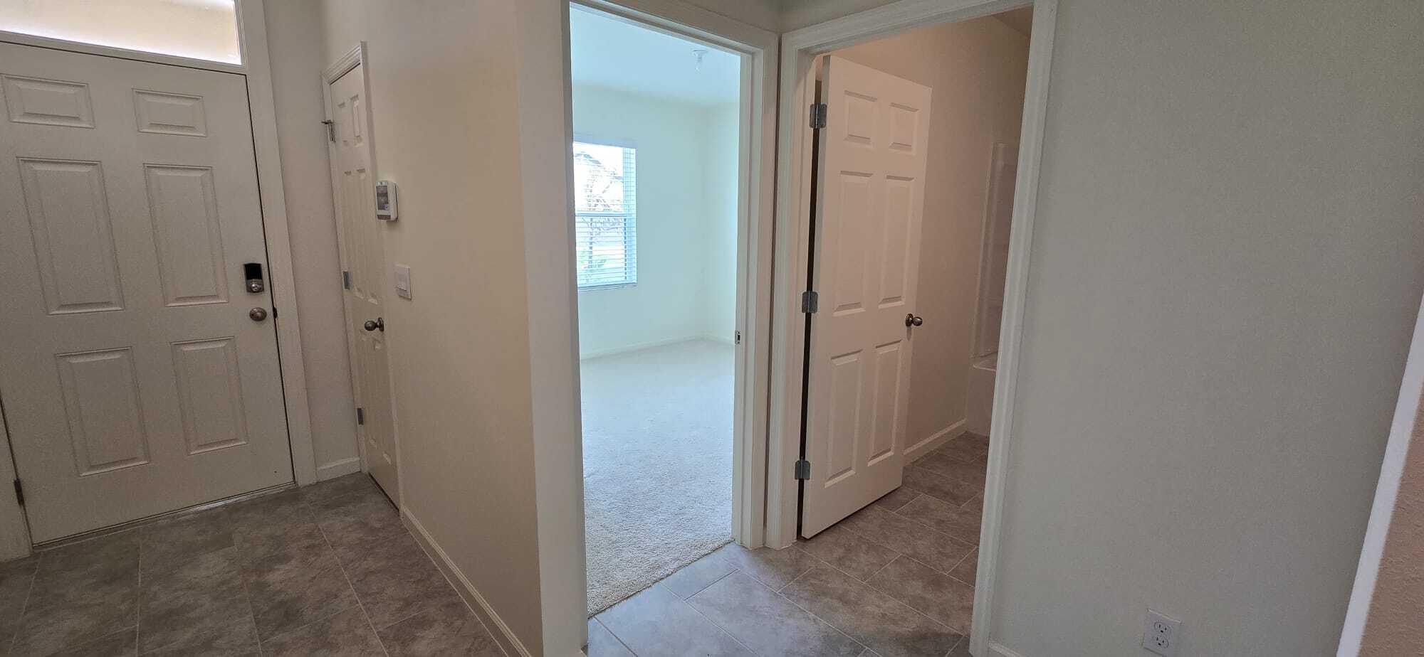528 Seafoam Circle Property Photo 11