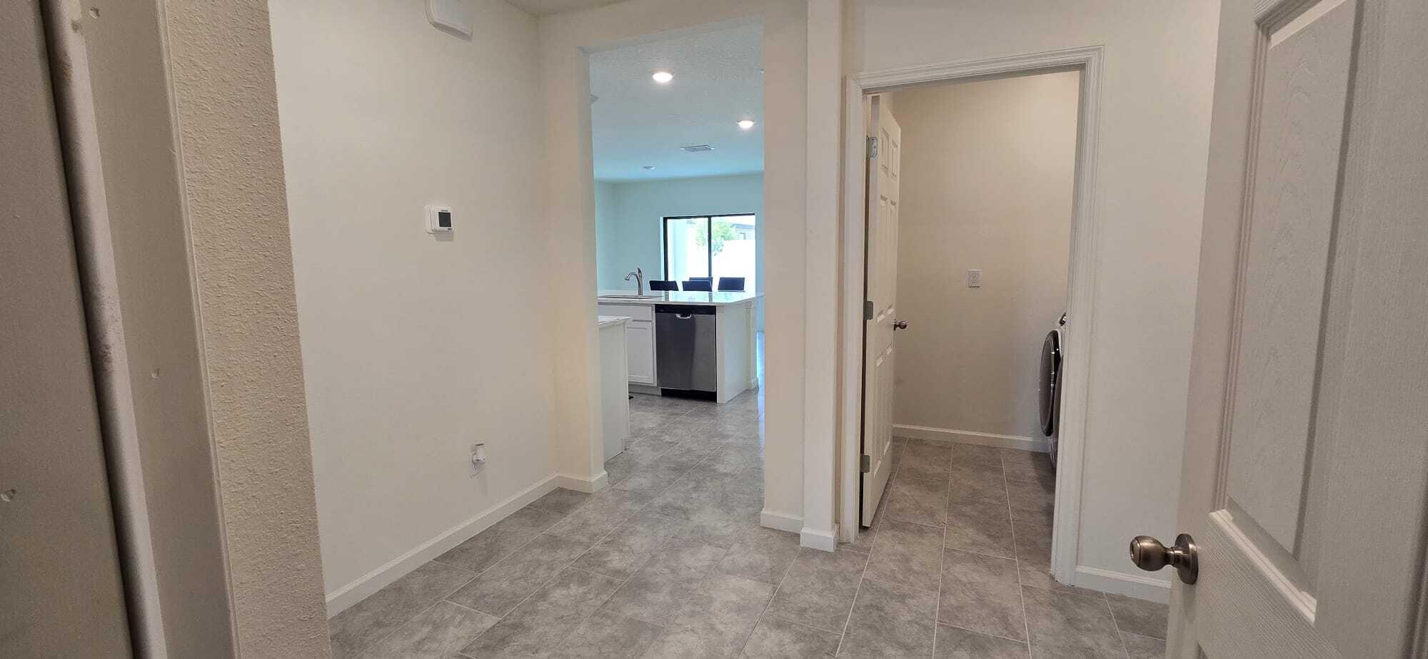 528 Seafoam Circle Property Photo 17