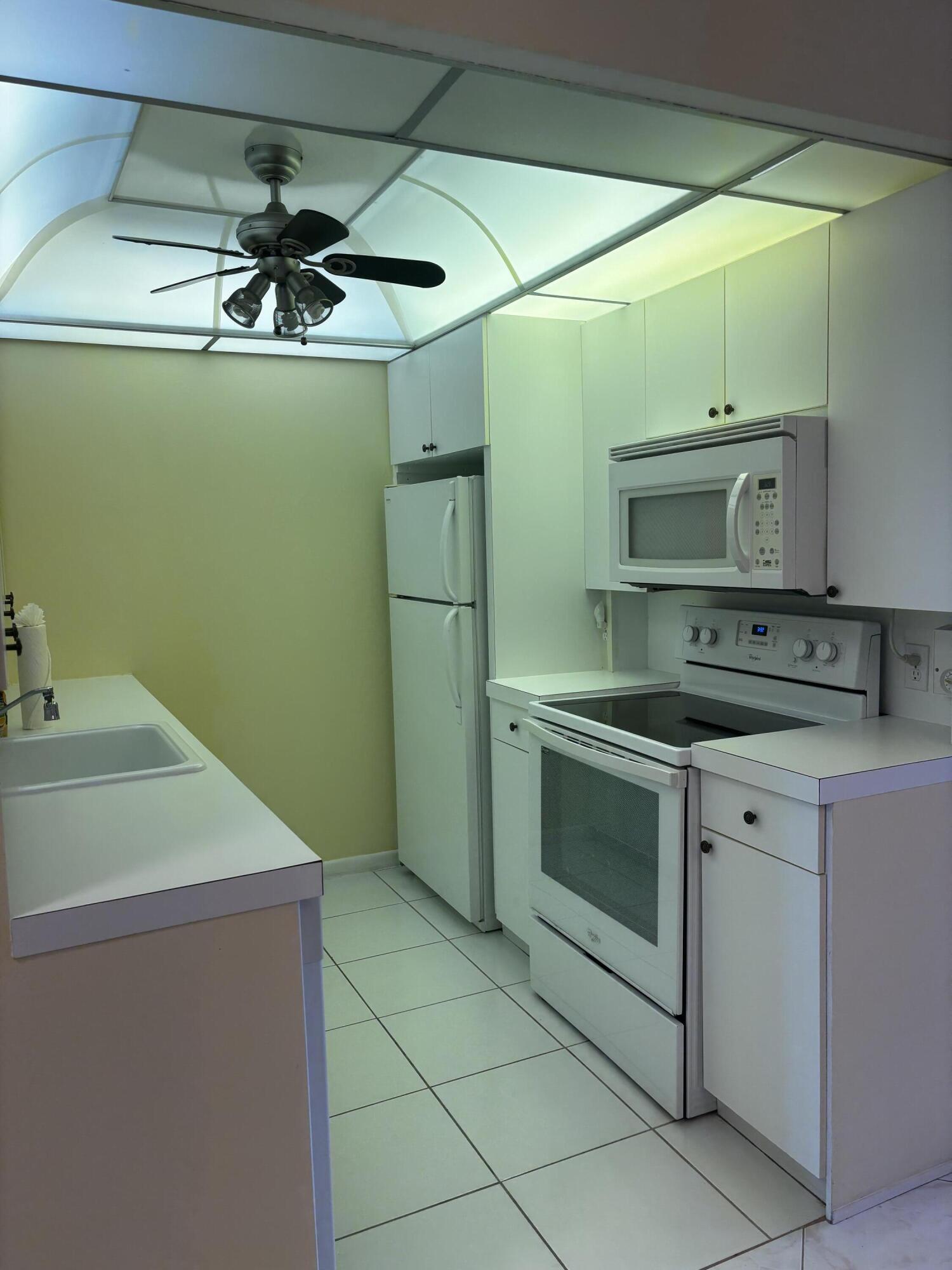 309 Grantham A Property Photo 7
