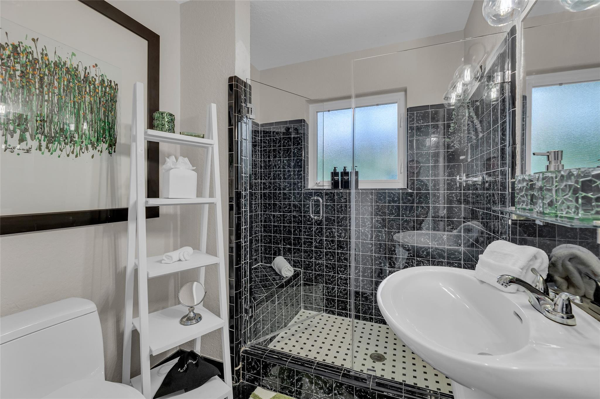 272 Imperial Lane Property Photo 16
