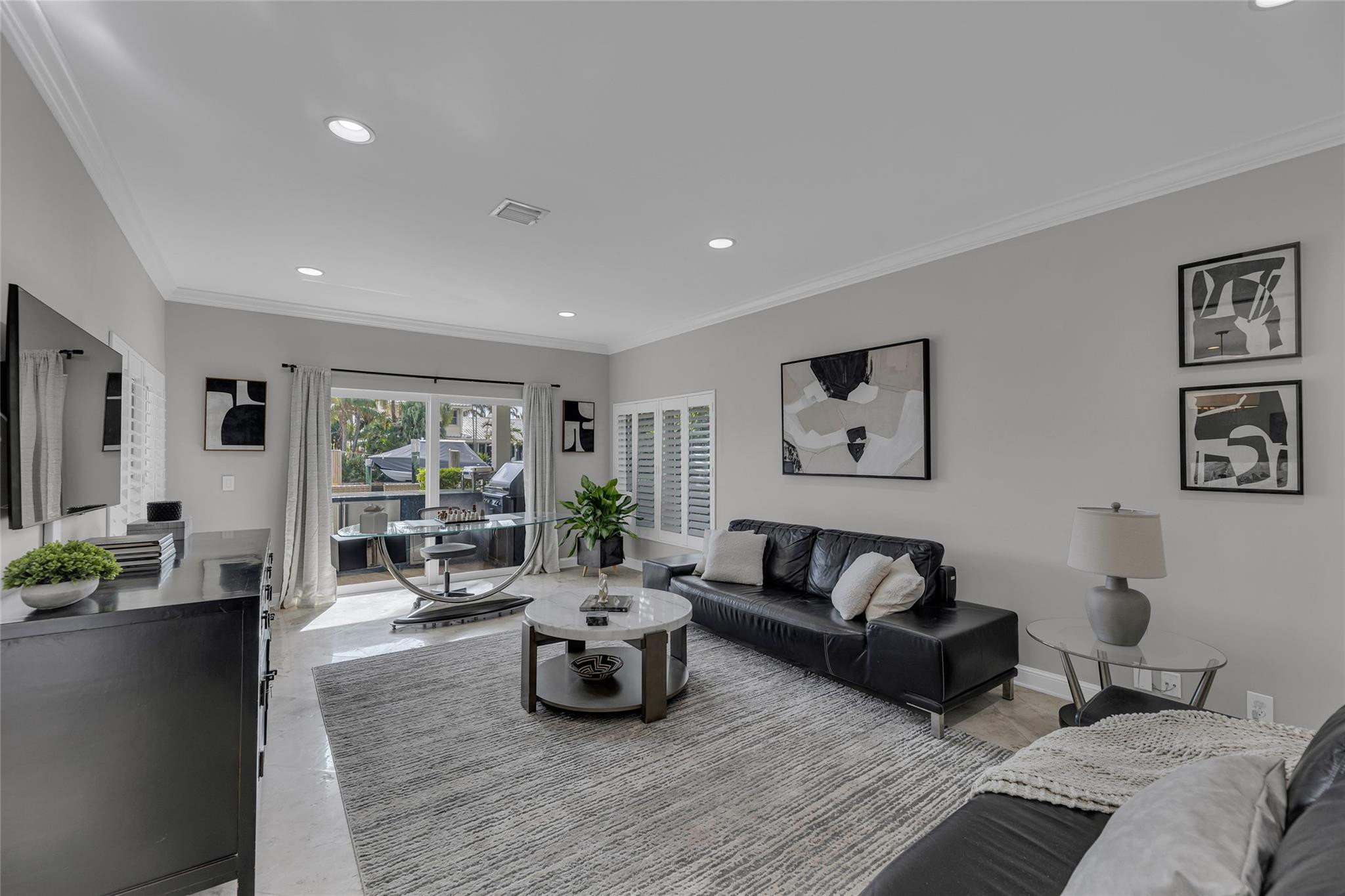 272 Imperial Lane Property Photo 47
