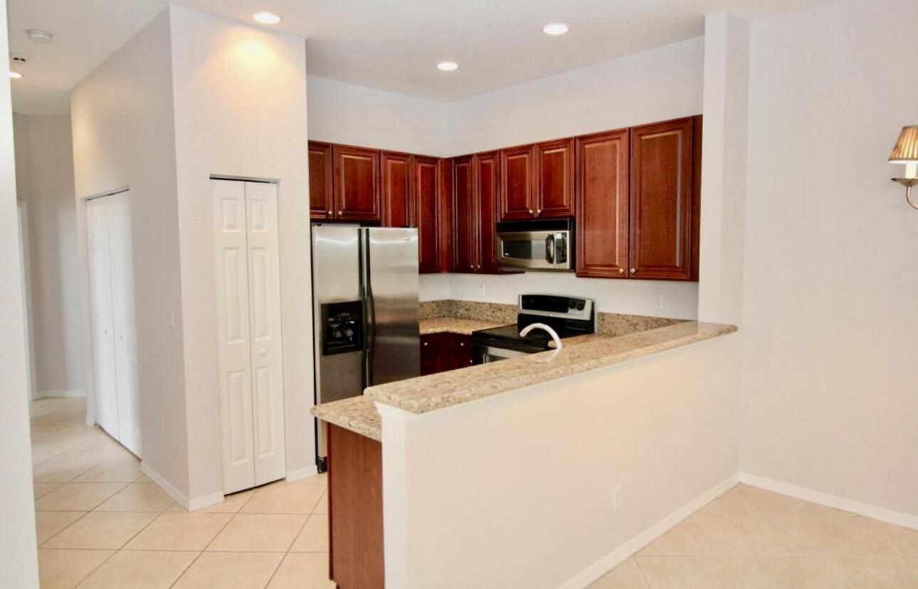 4930 Bonsai Circle 208 Property Photo 6