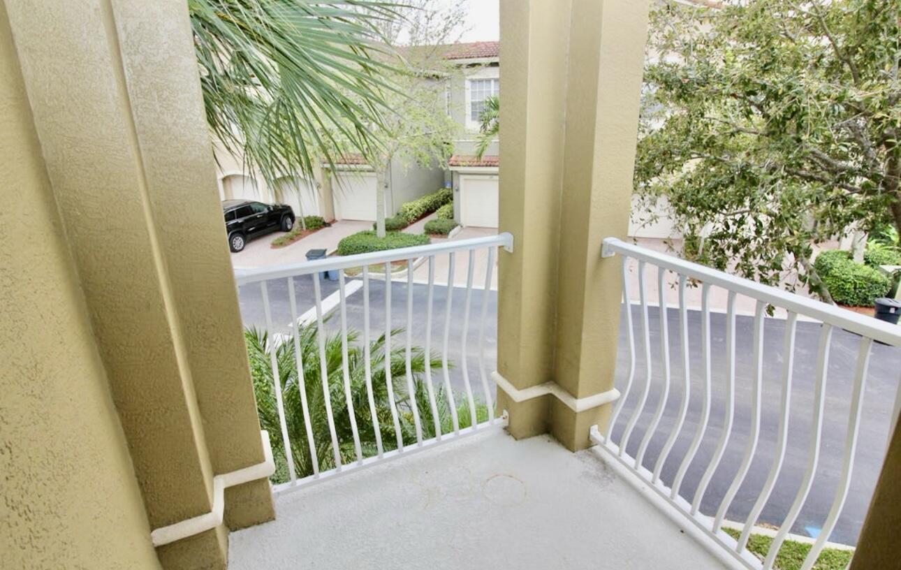 4930 Bonsai Circle 208 Property Photo 11
