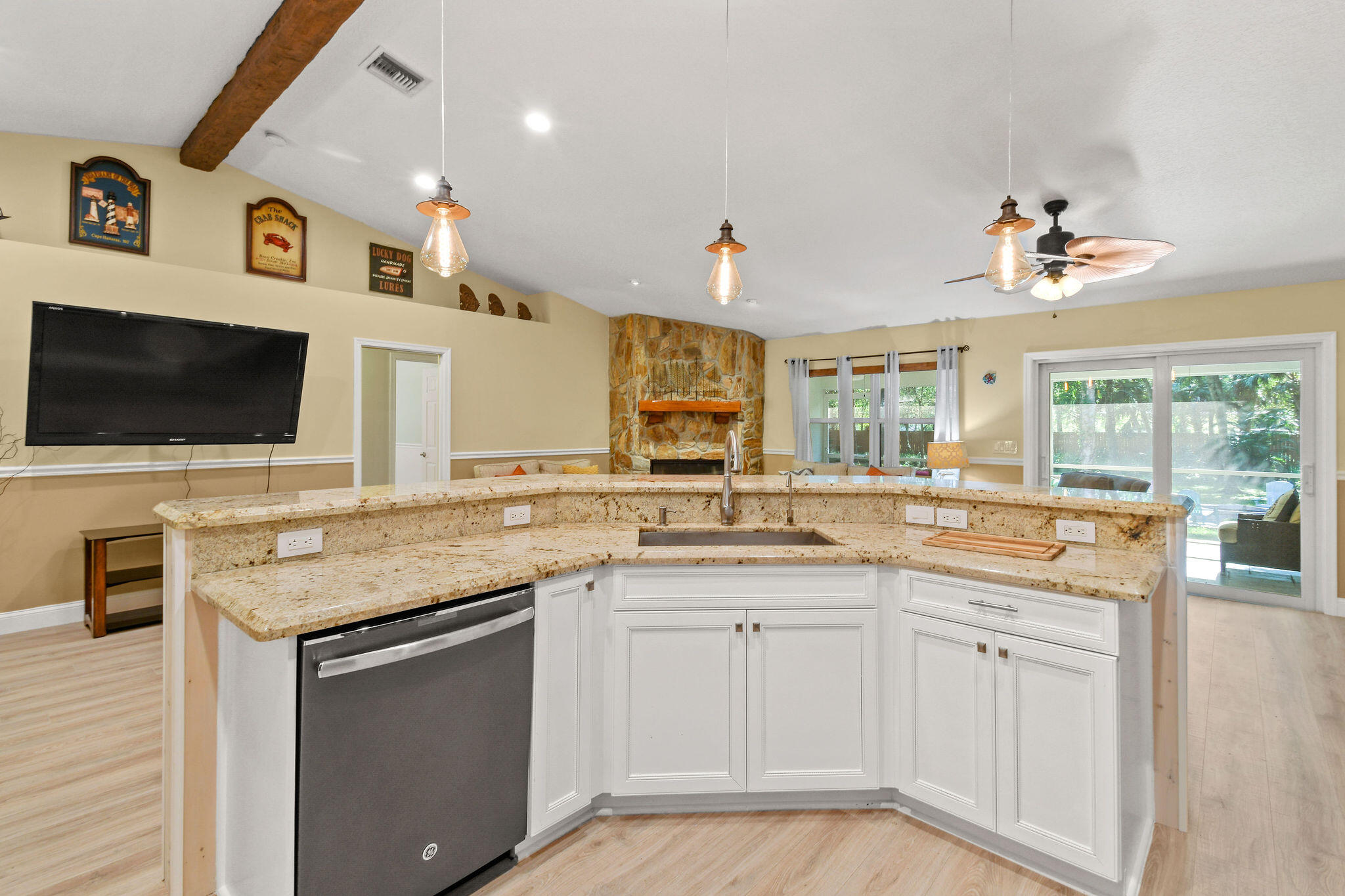 17861 Winterhawk Trail Property Photo 13