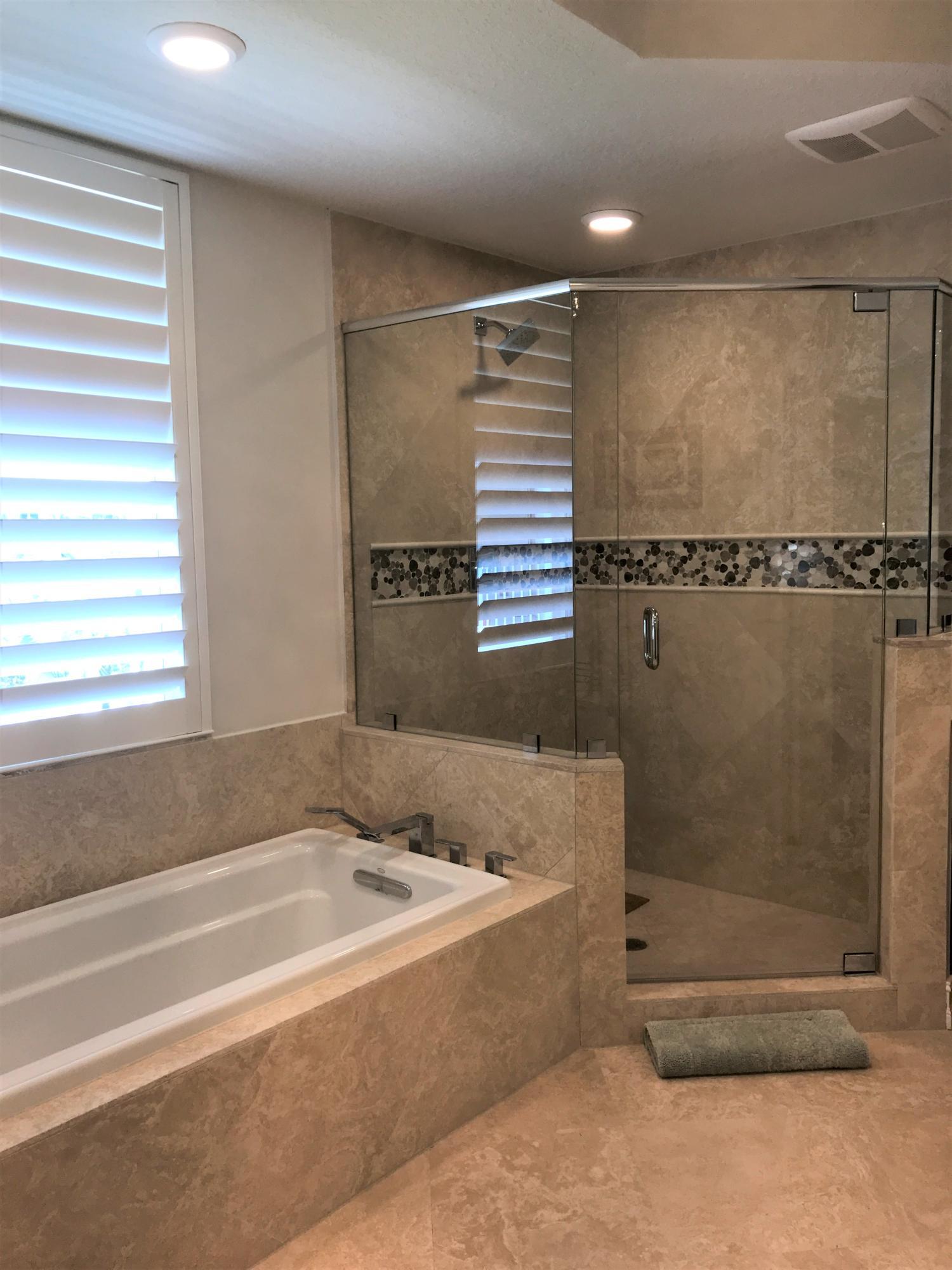 431 Bay Colony Drive N Property Photo 21