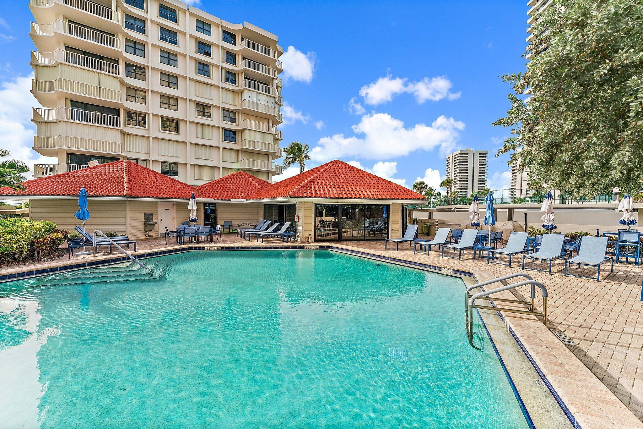 5480 N Ocean Drive B6b Property Photo 18