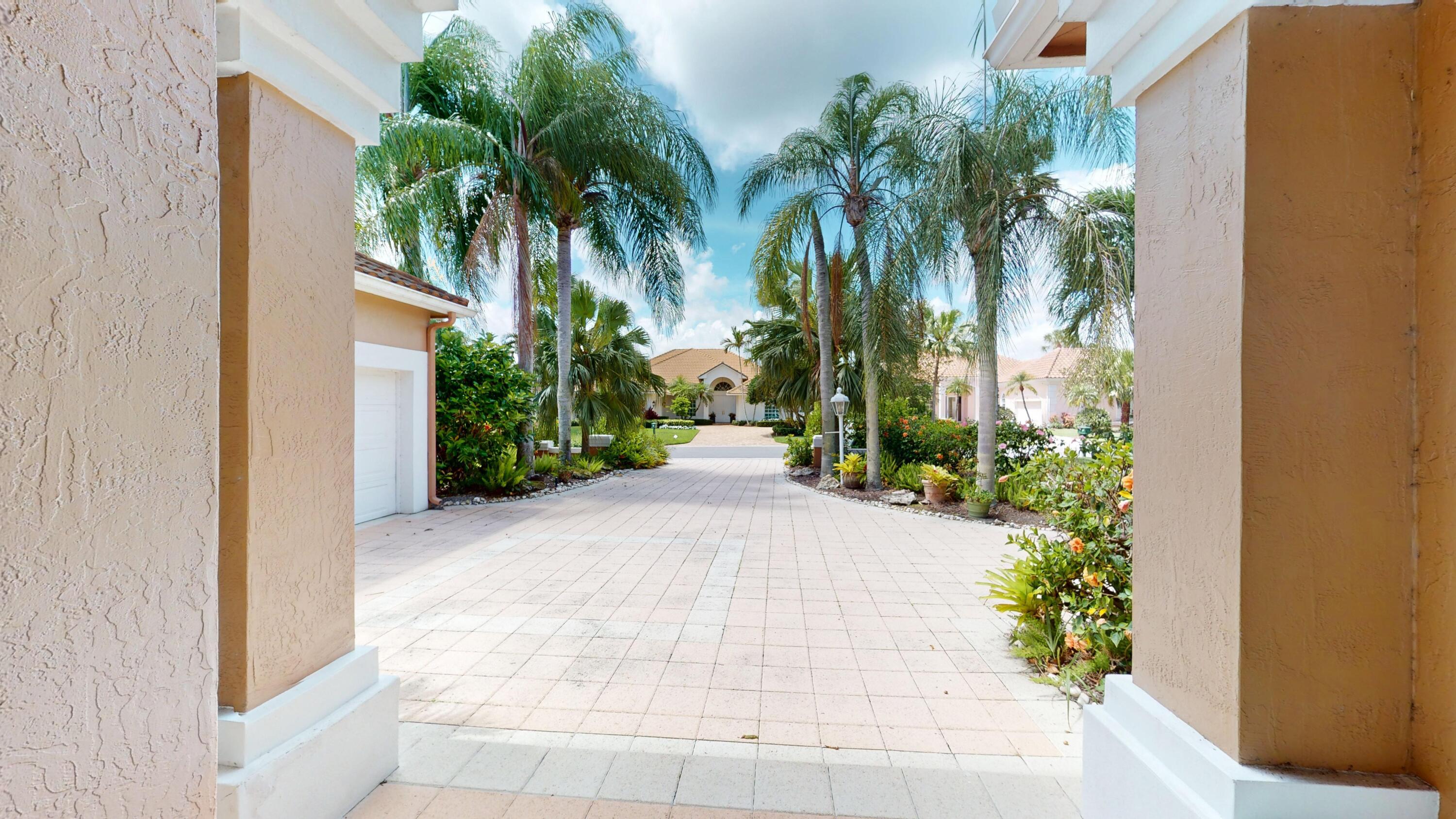 71 Cayman Place Property Photo 3