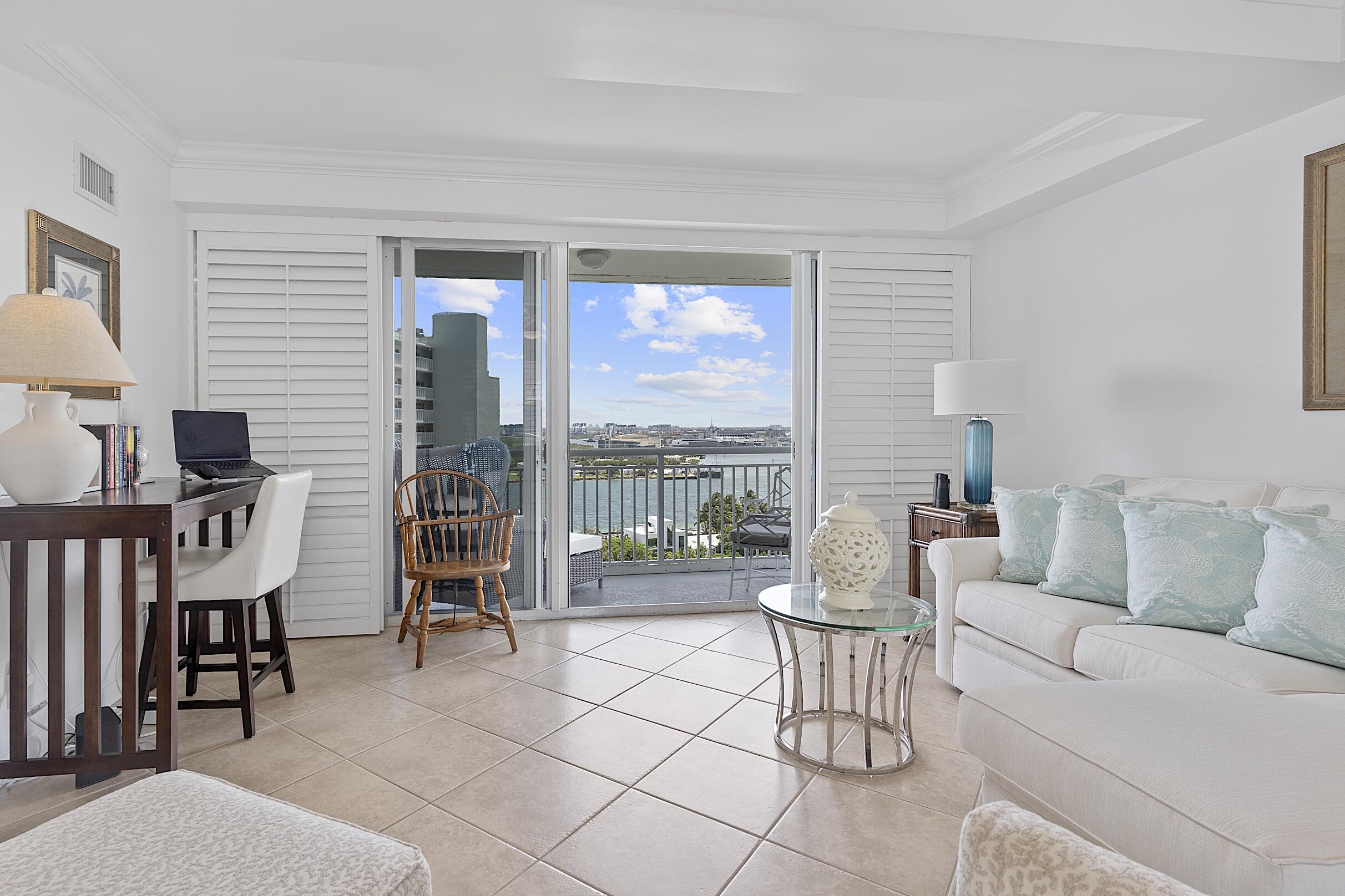 1920 S Ocean Drive 1611 Property Photo 6