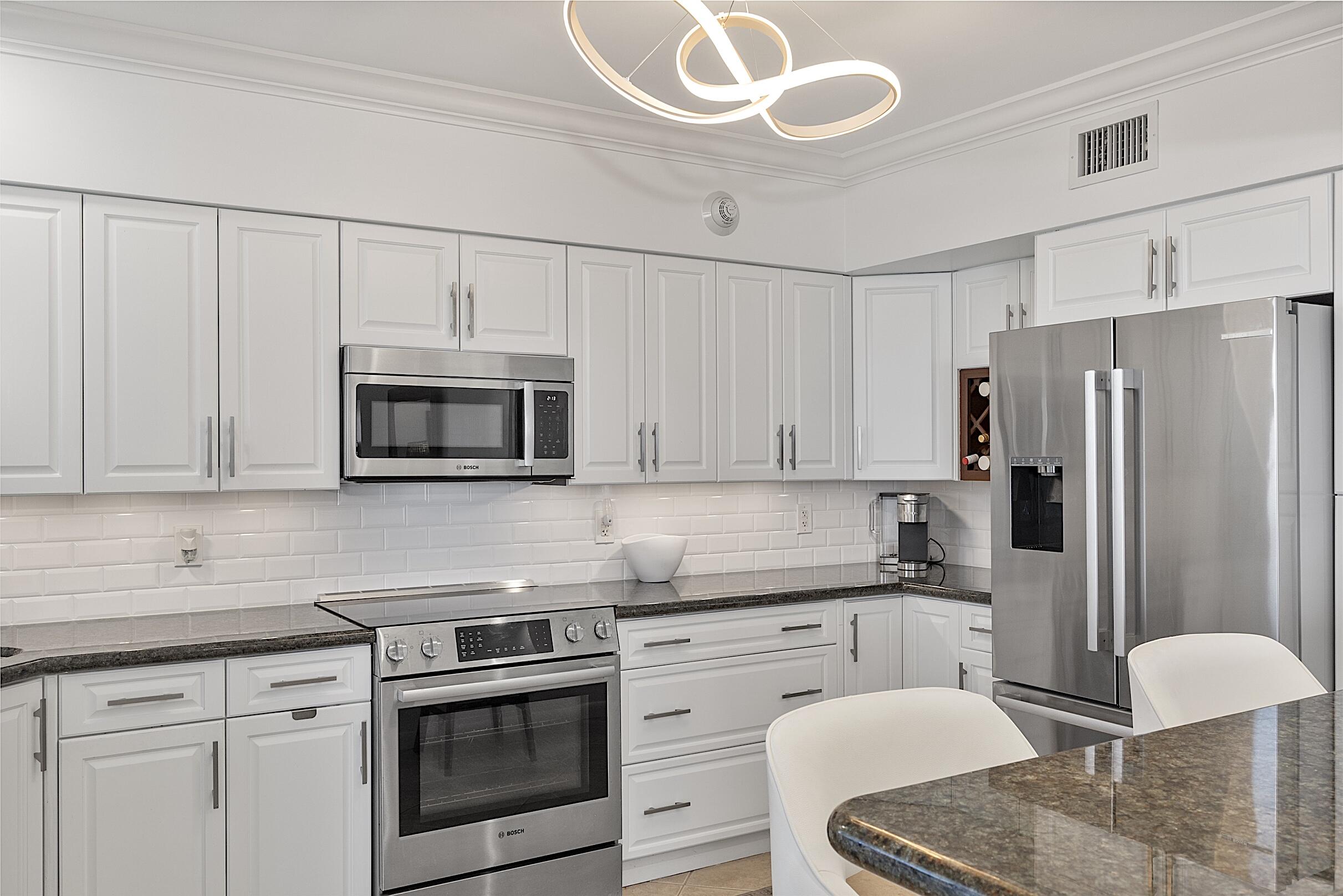 1920 S Ocean Drive 1611 Property Photo 11