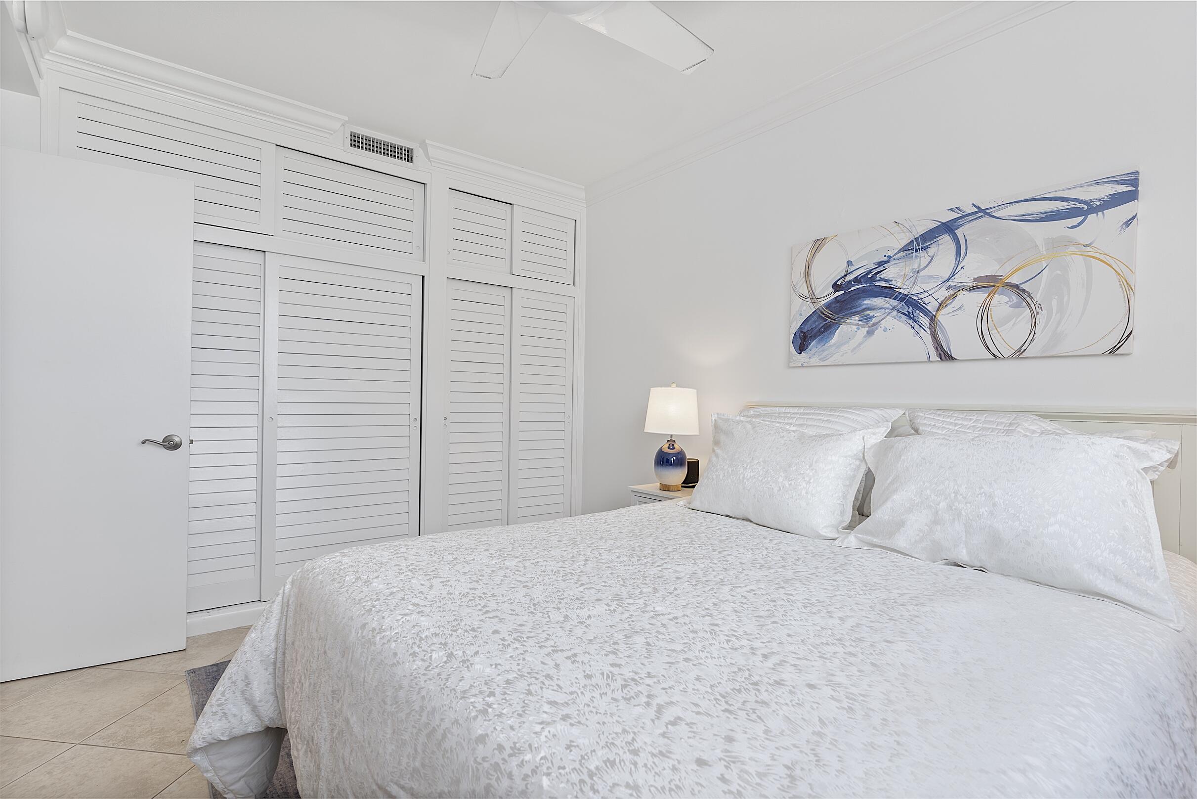 1920 S Ocean Drive 1611 Property Photo 33