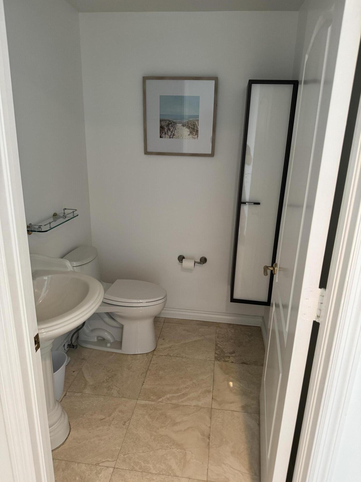 550 Se Mizner Boulevard B702 Property Photo 9