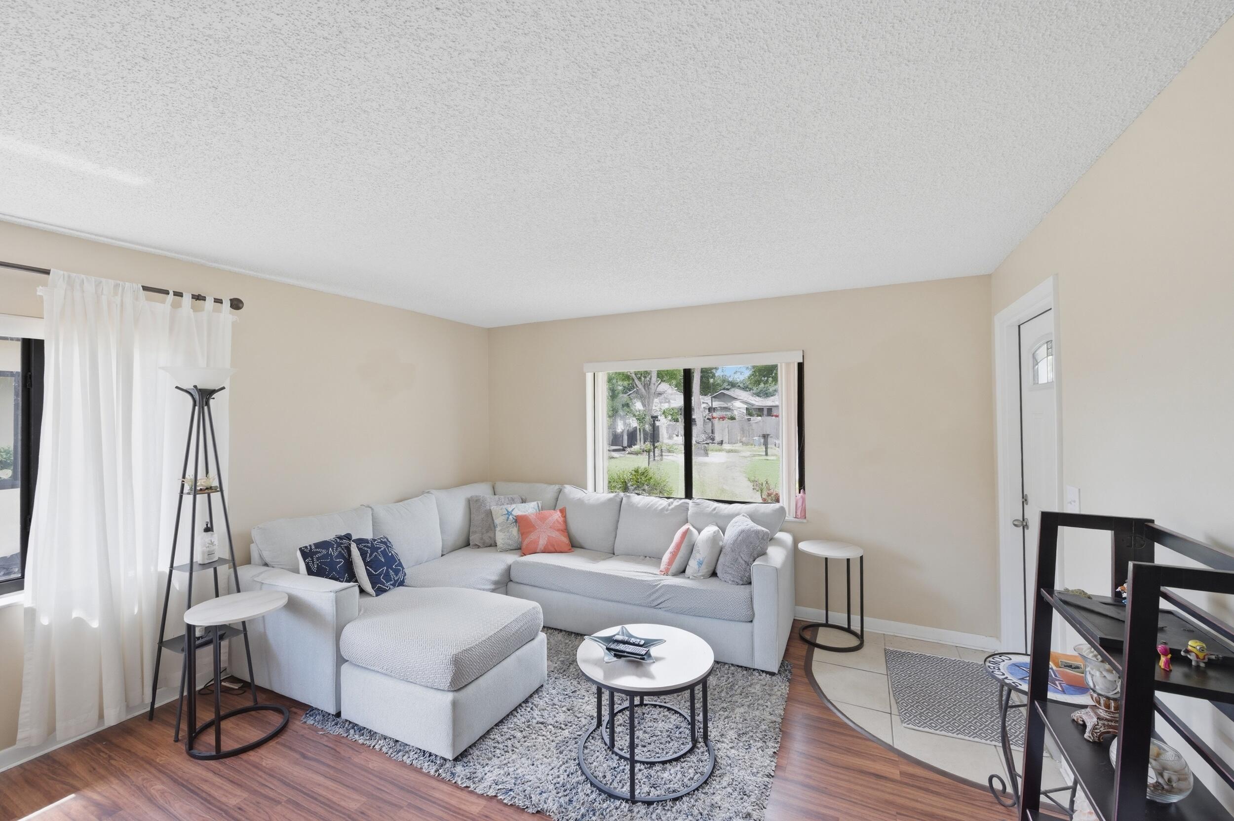 10222 Pine Drive
