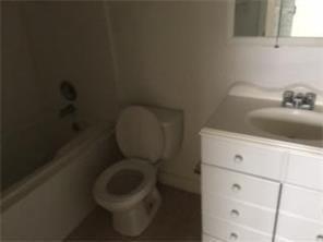 7300 Nw 17th Street 318 Property Photo 2