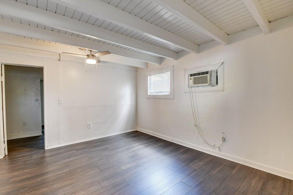 415 N H Street Property Photo 15