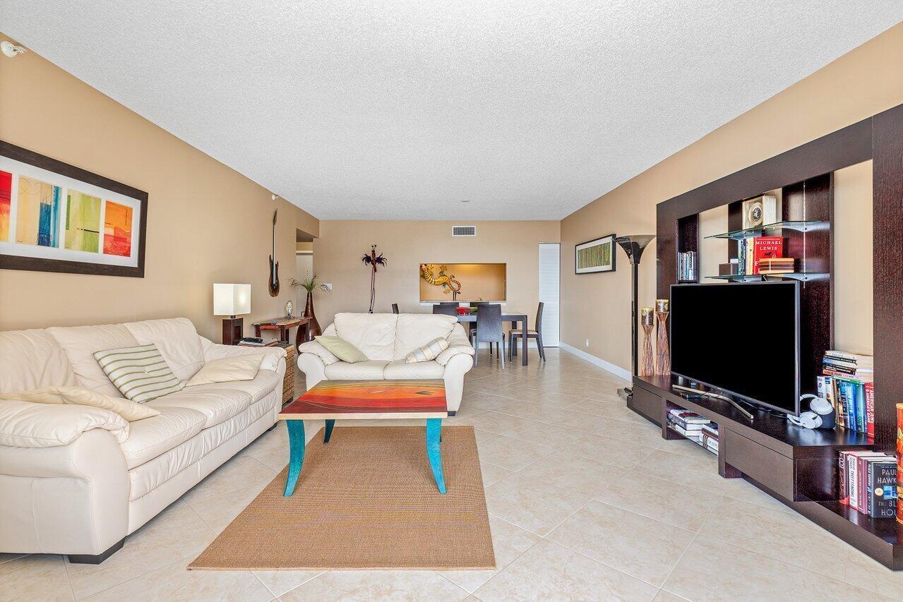 4740 S Ocean Boulevard 1515 Property Photo 8