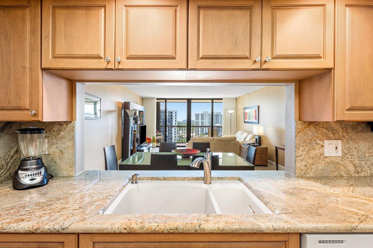 4740 S Ocean Boulevard 1515 Property Photo 13