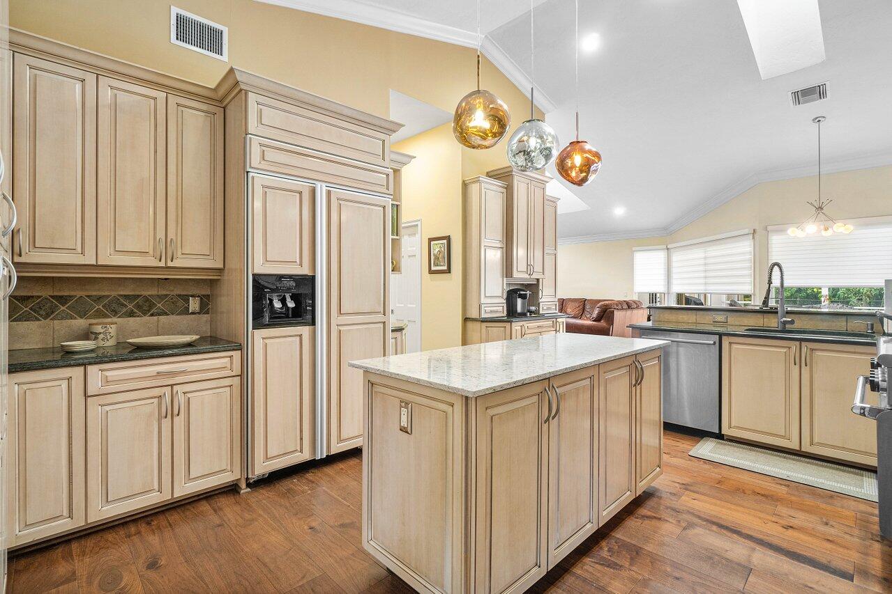 45 Dunbar Road Property Photo 8