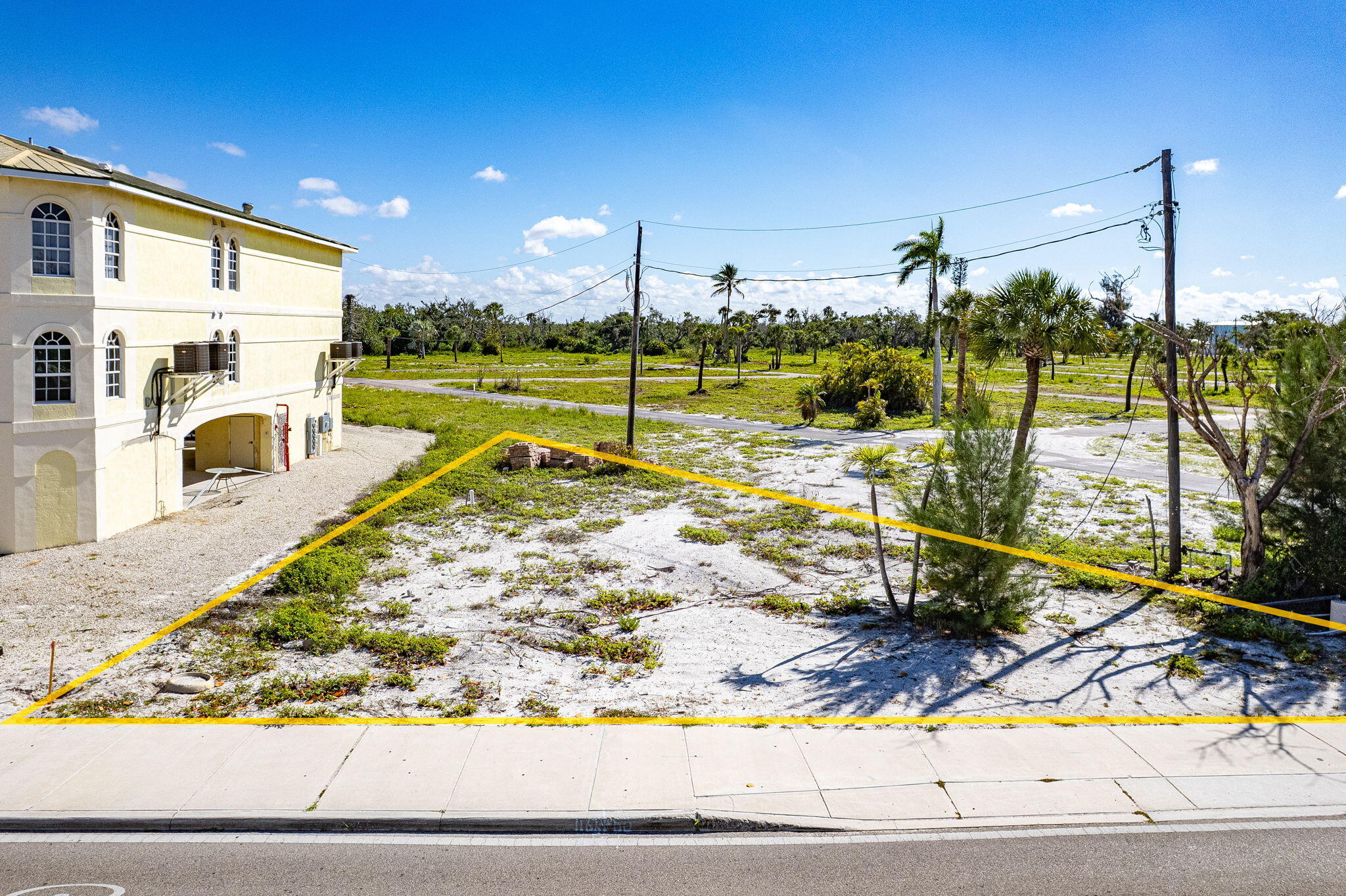 2915 Estero Boulevard Property Photo 12