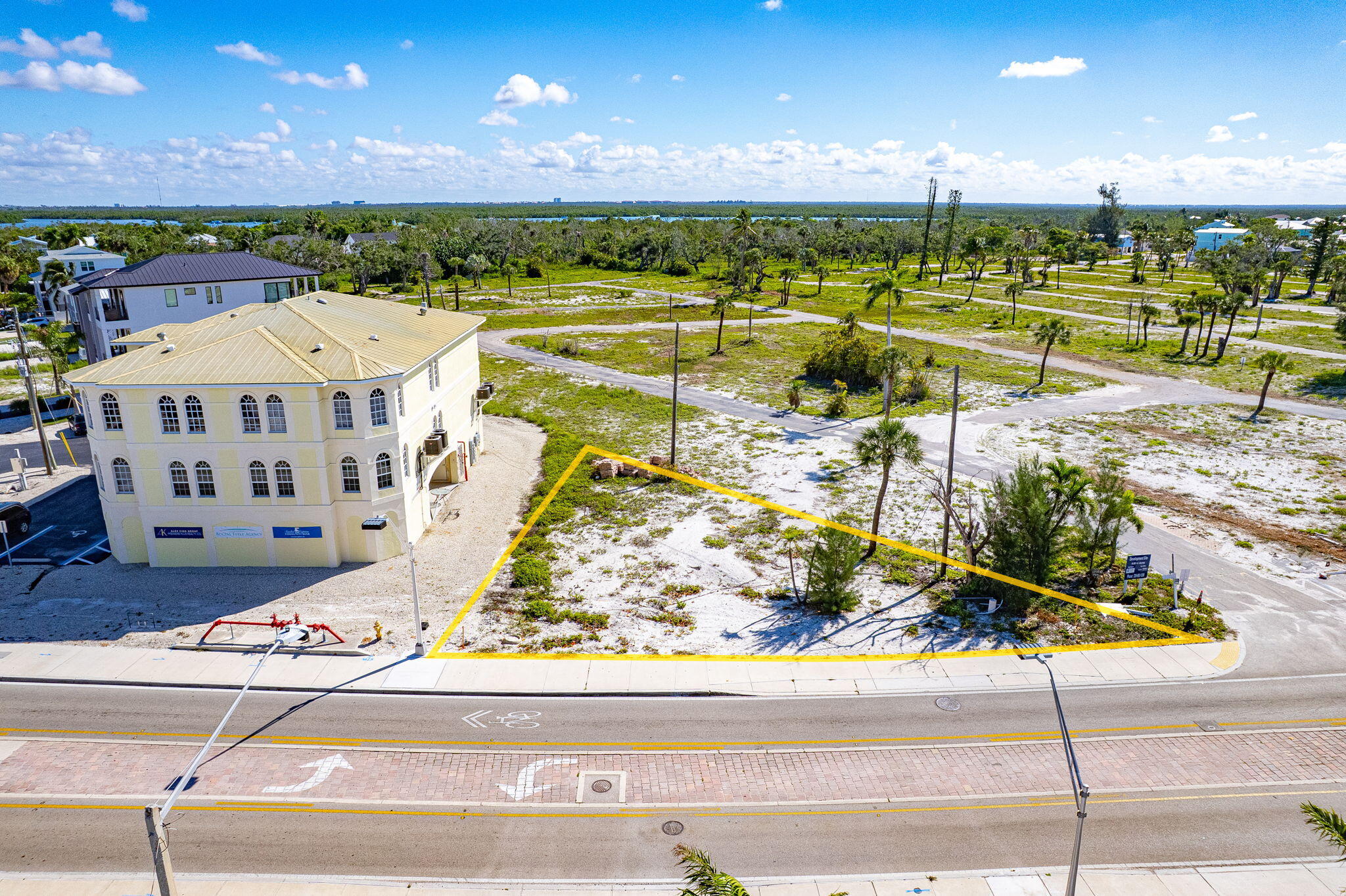 2915 Estero Boulevard Property Photo 16