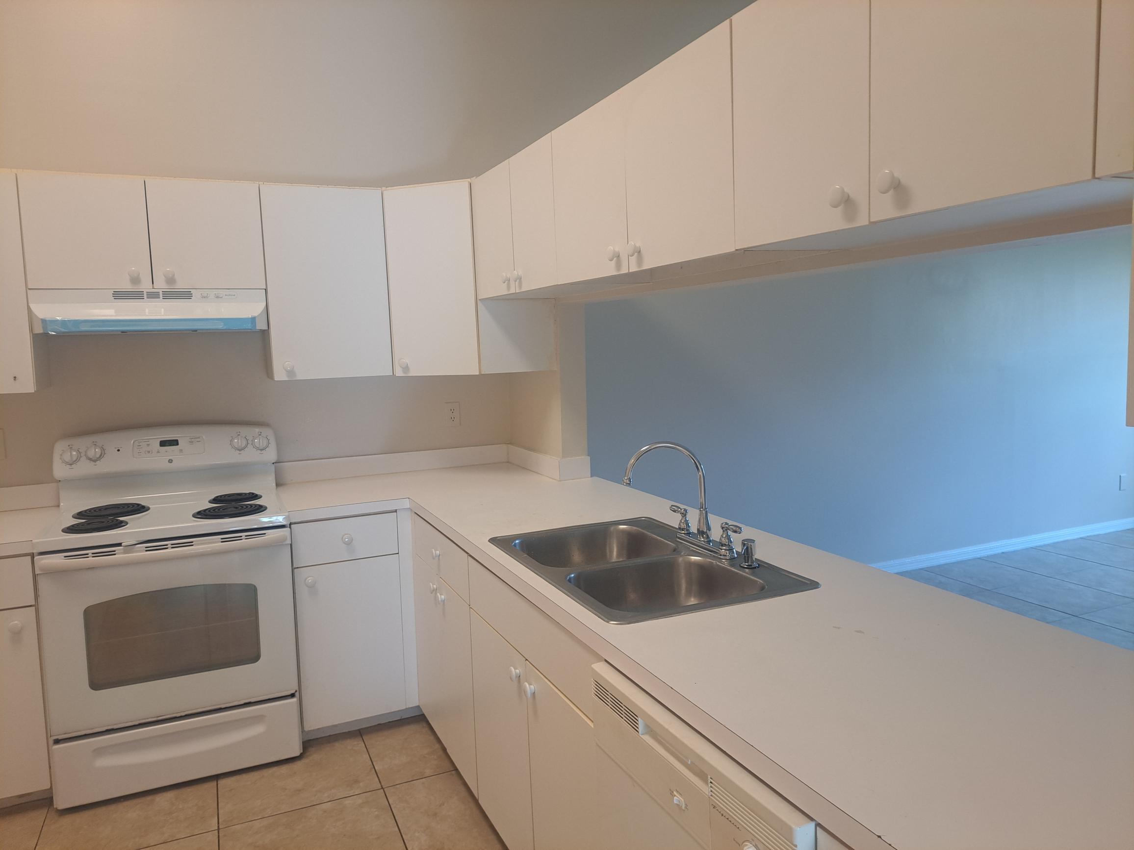 2838 Stoneway Lane Property Photo 4