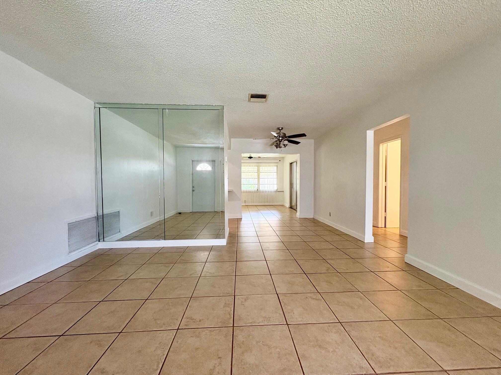 4603 Nw 49th Street Property Photo 7