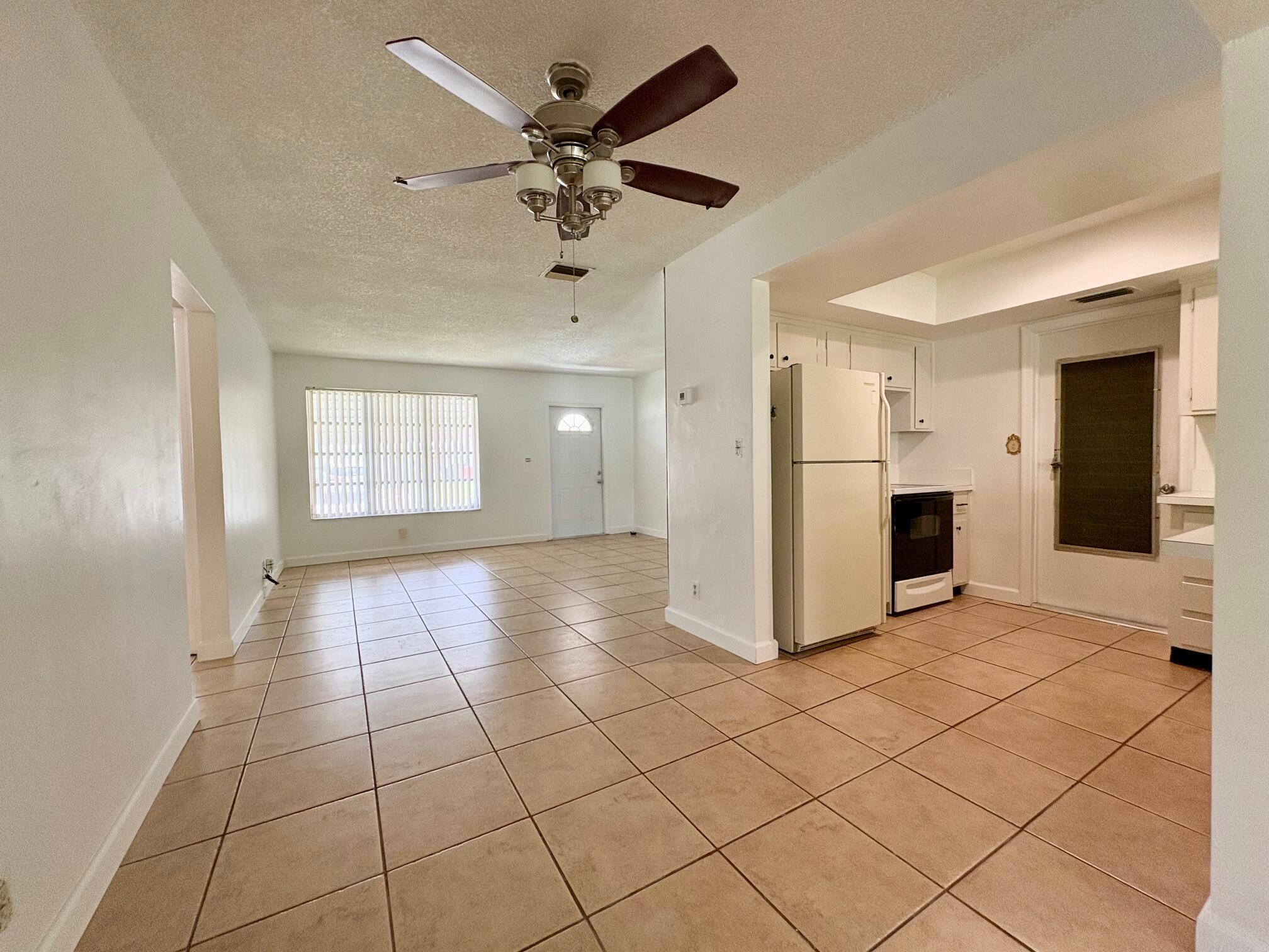 4603 Nw 49th Street Property Photo 11