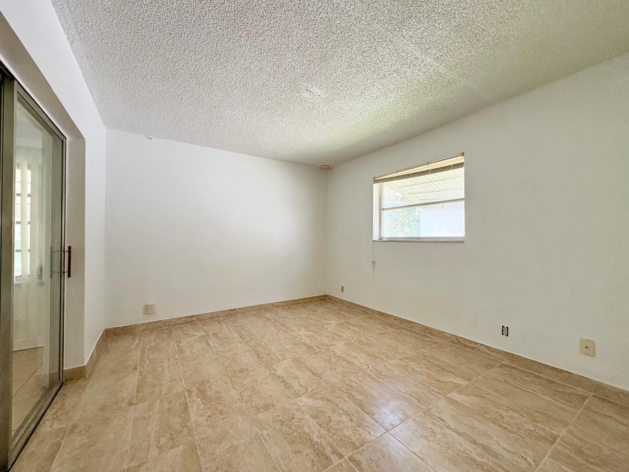 4603 Nw 49th Street Property Photo 21