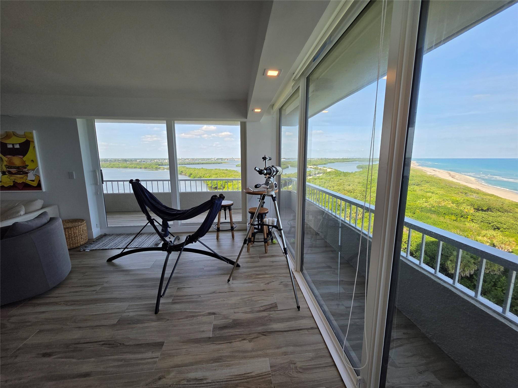 5550 N Ocean Drive 11c Property Photo 4