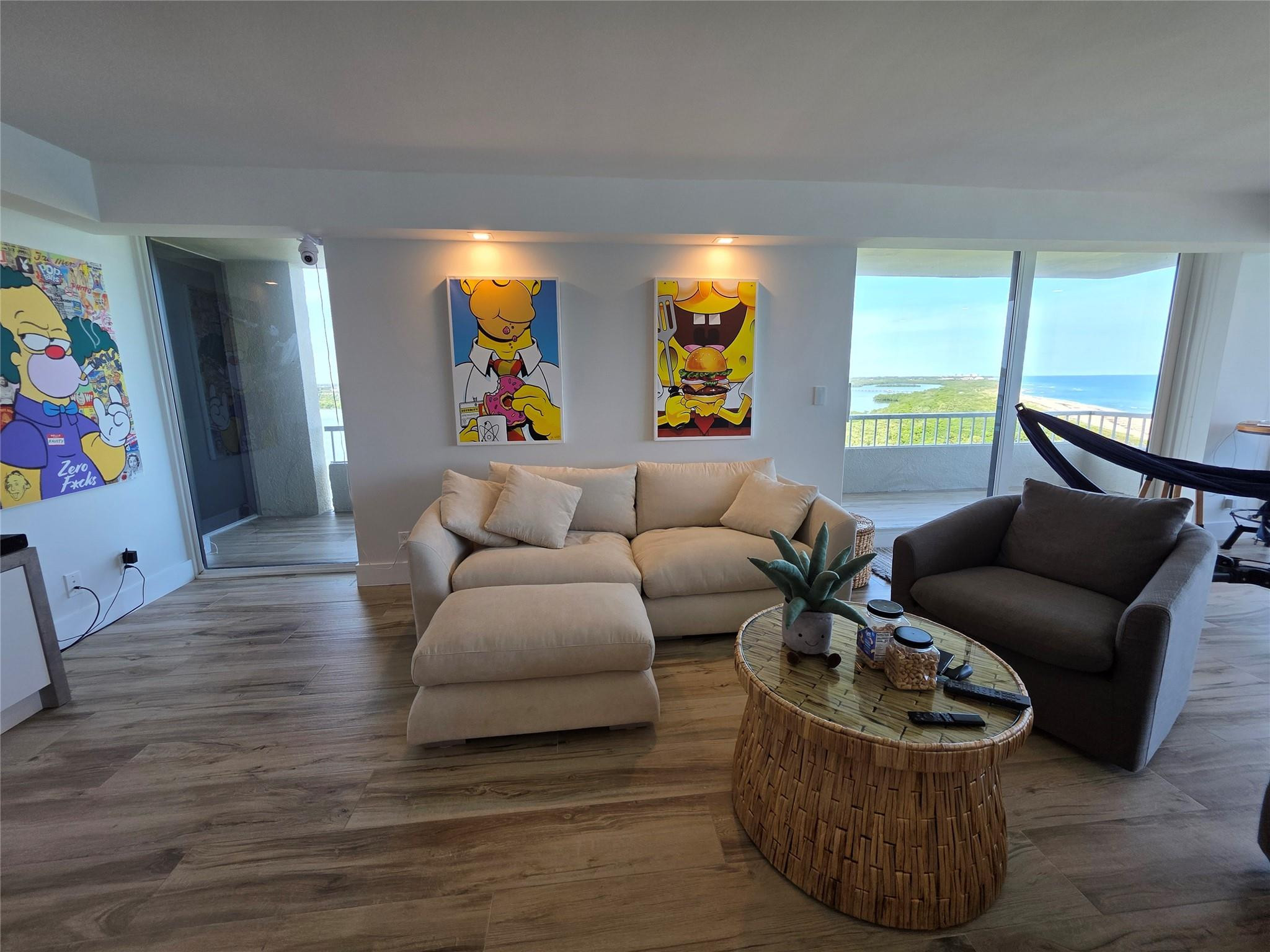 5550 N Ocean Drive 11c Property Photo 10