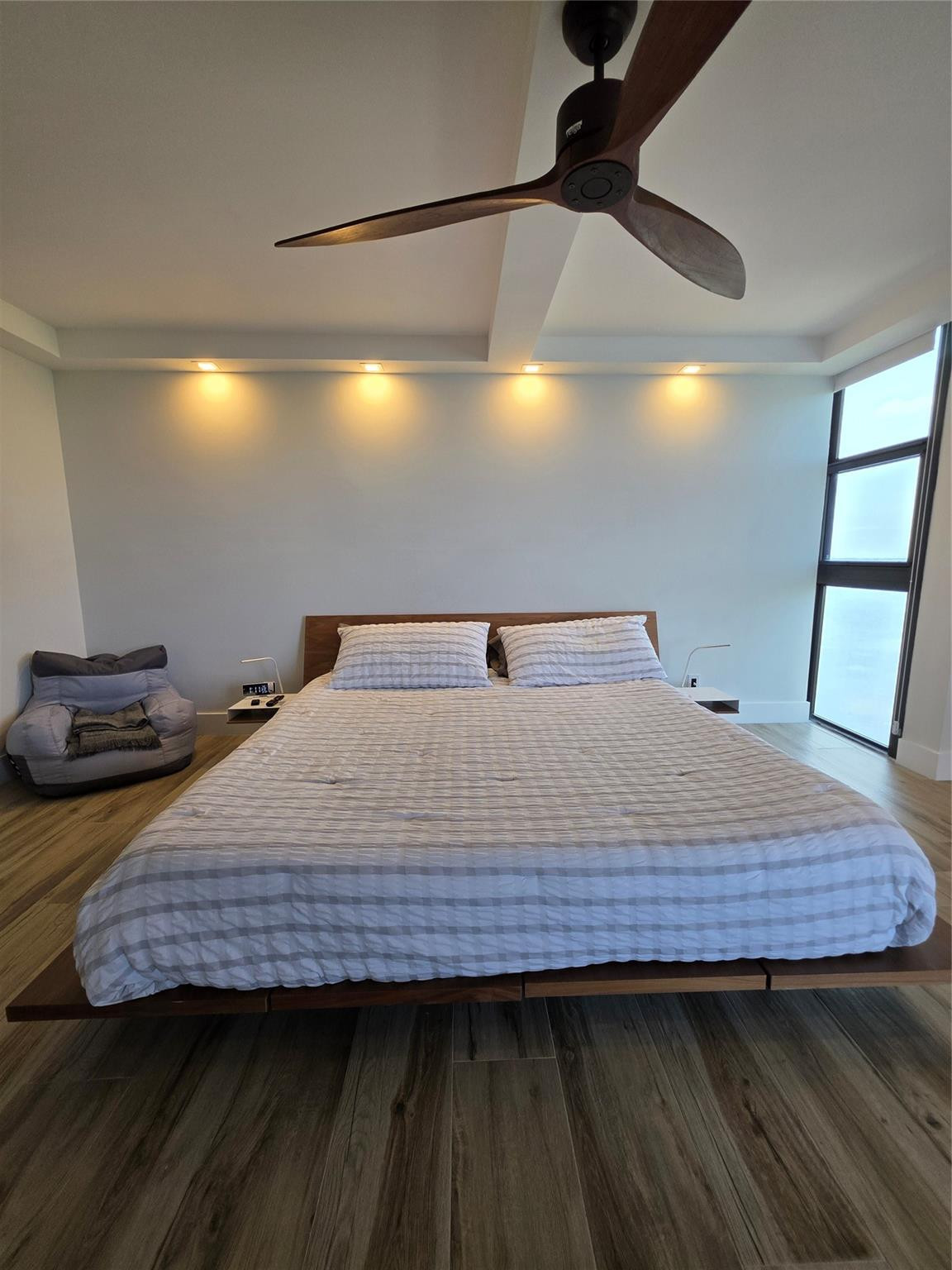 5550 N Ocean Drive 11c Property Photo 13